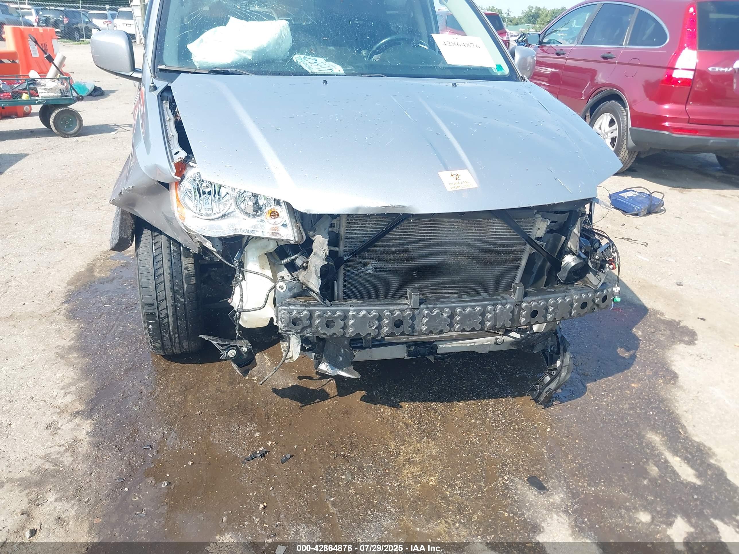 DODGE GRAND image 6