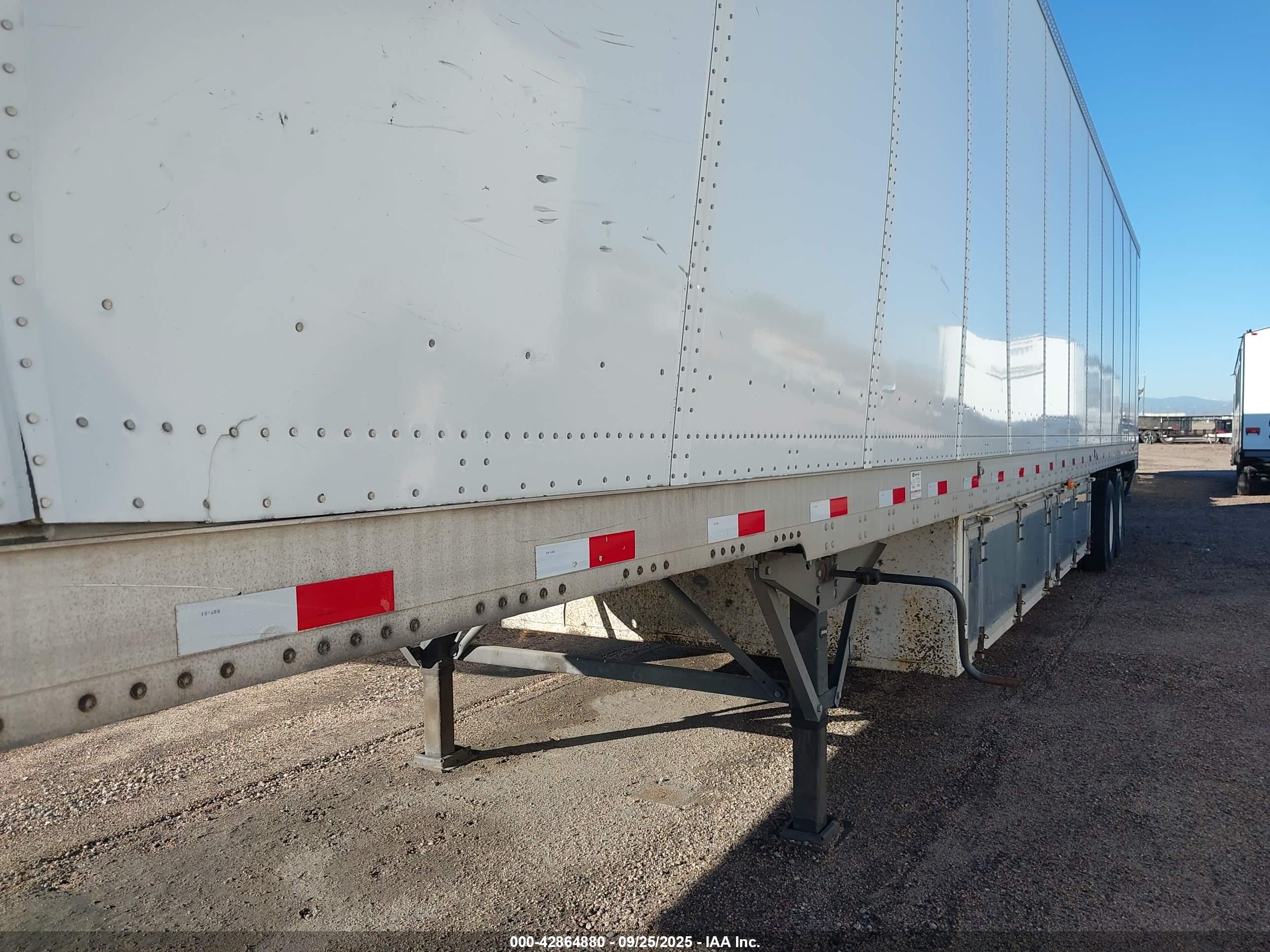 STOUGHTON TRAILERS image 8