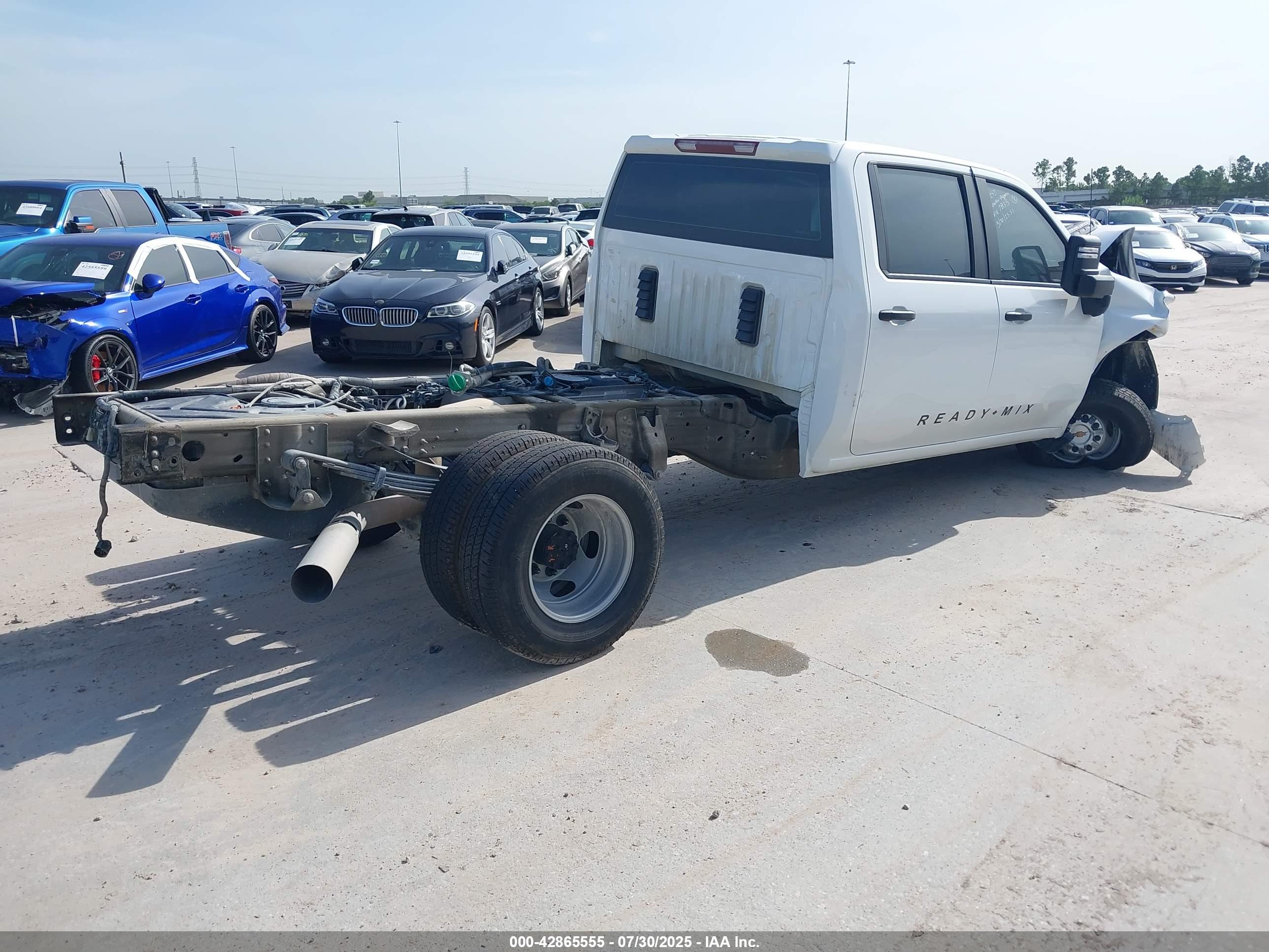 CHEVROLET SILVERADO image 4