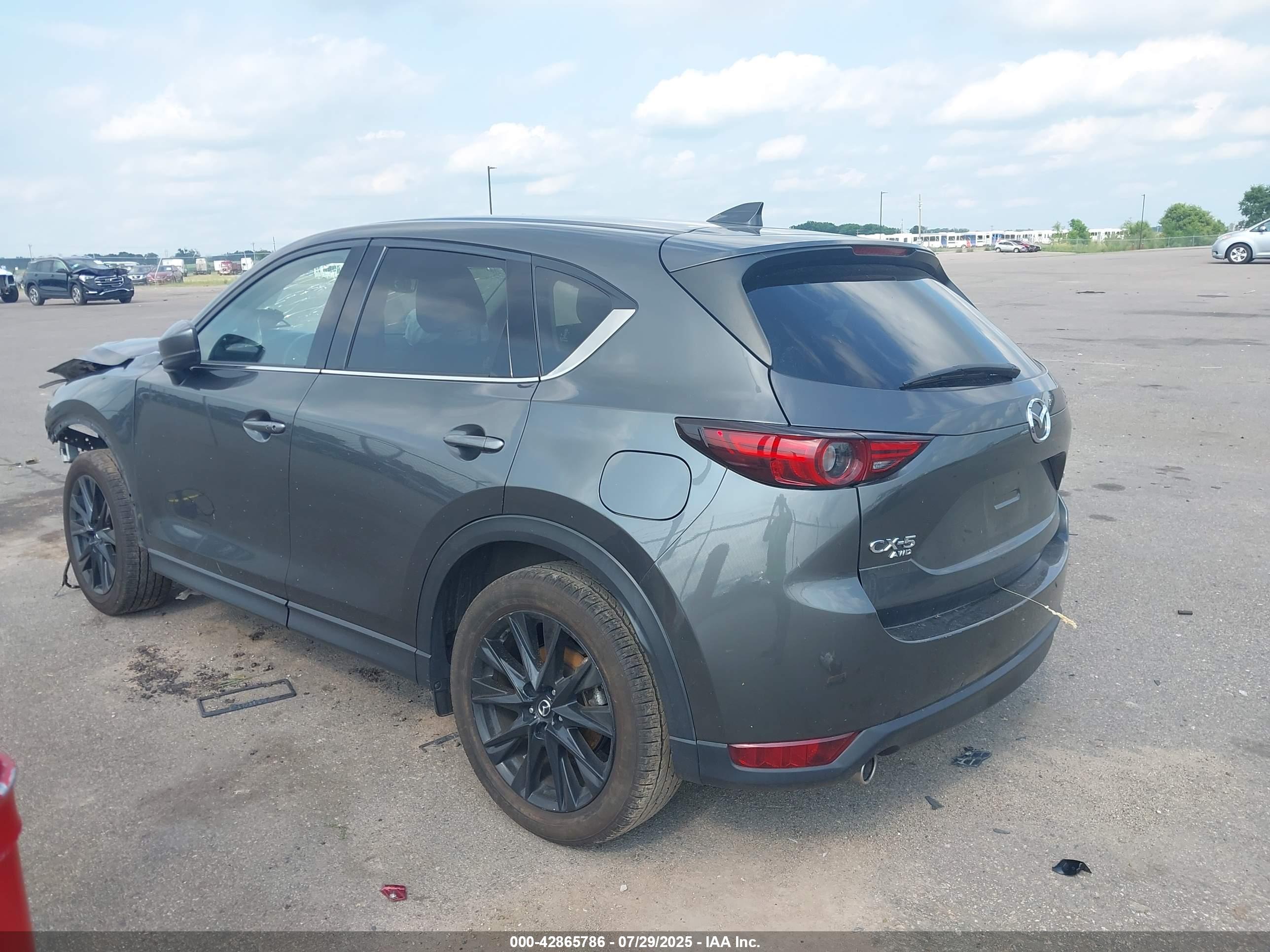 MAZDA CX-5 image 3