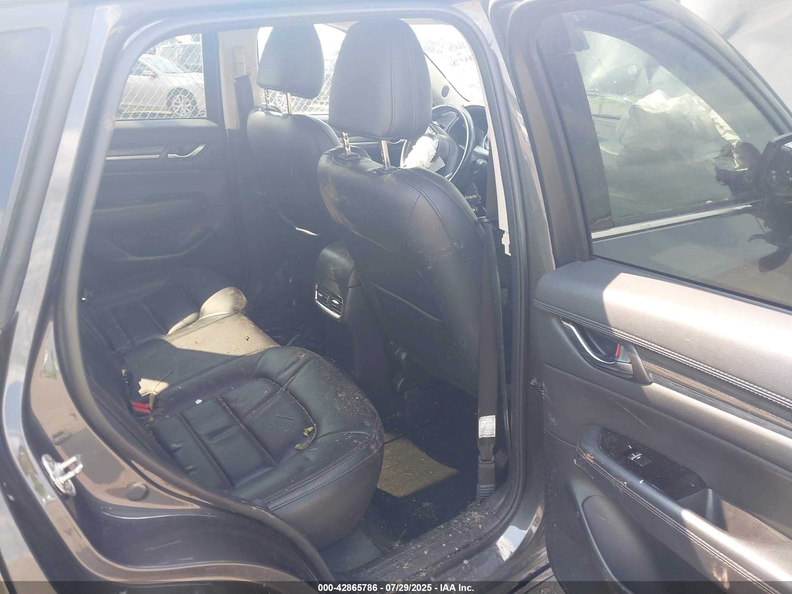 MAZDA CX-5 image 8