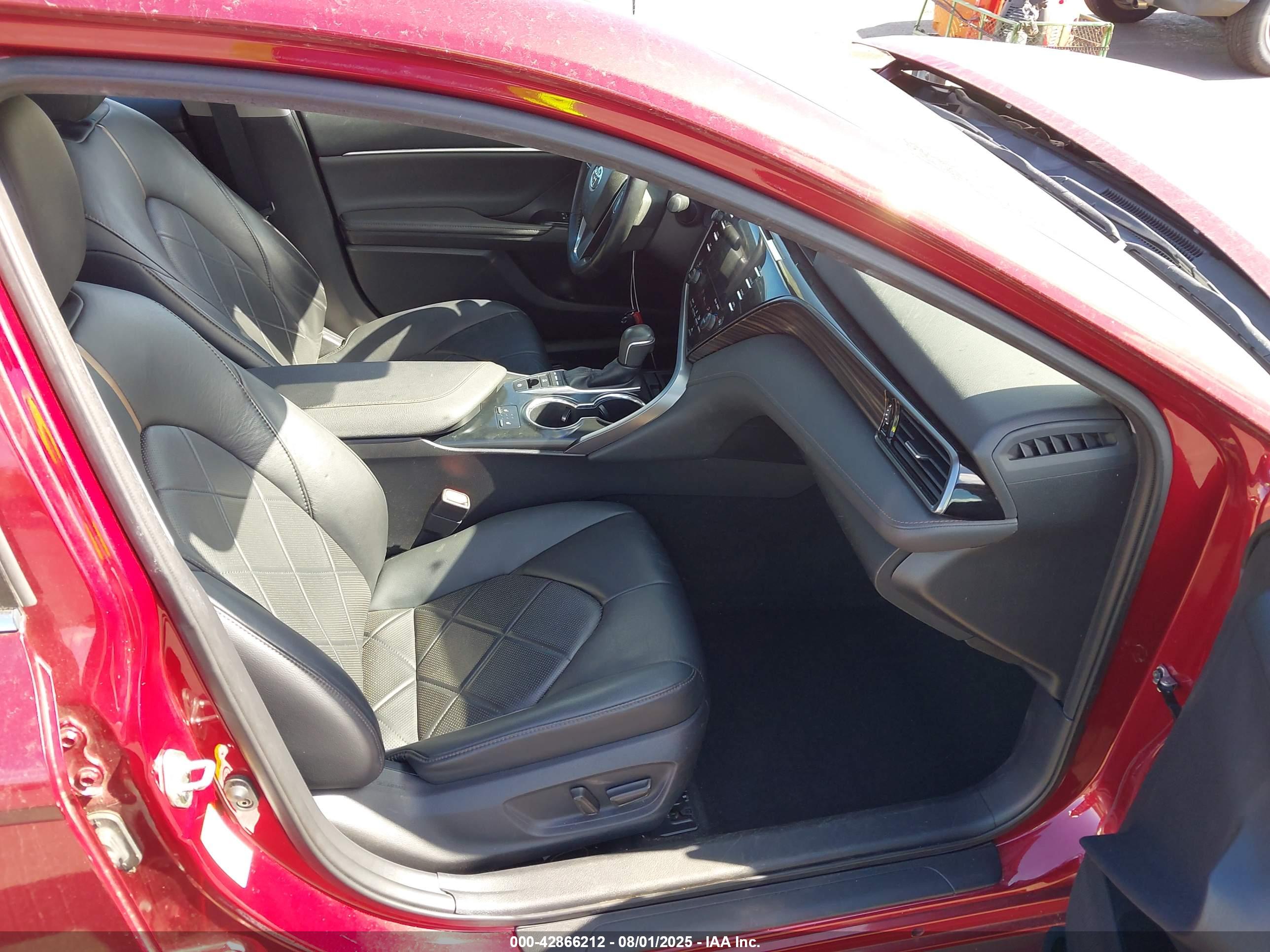 TOYOTA CAMRY image 5