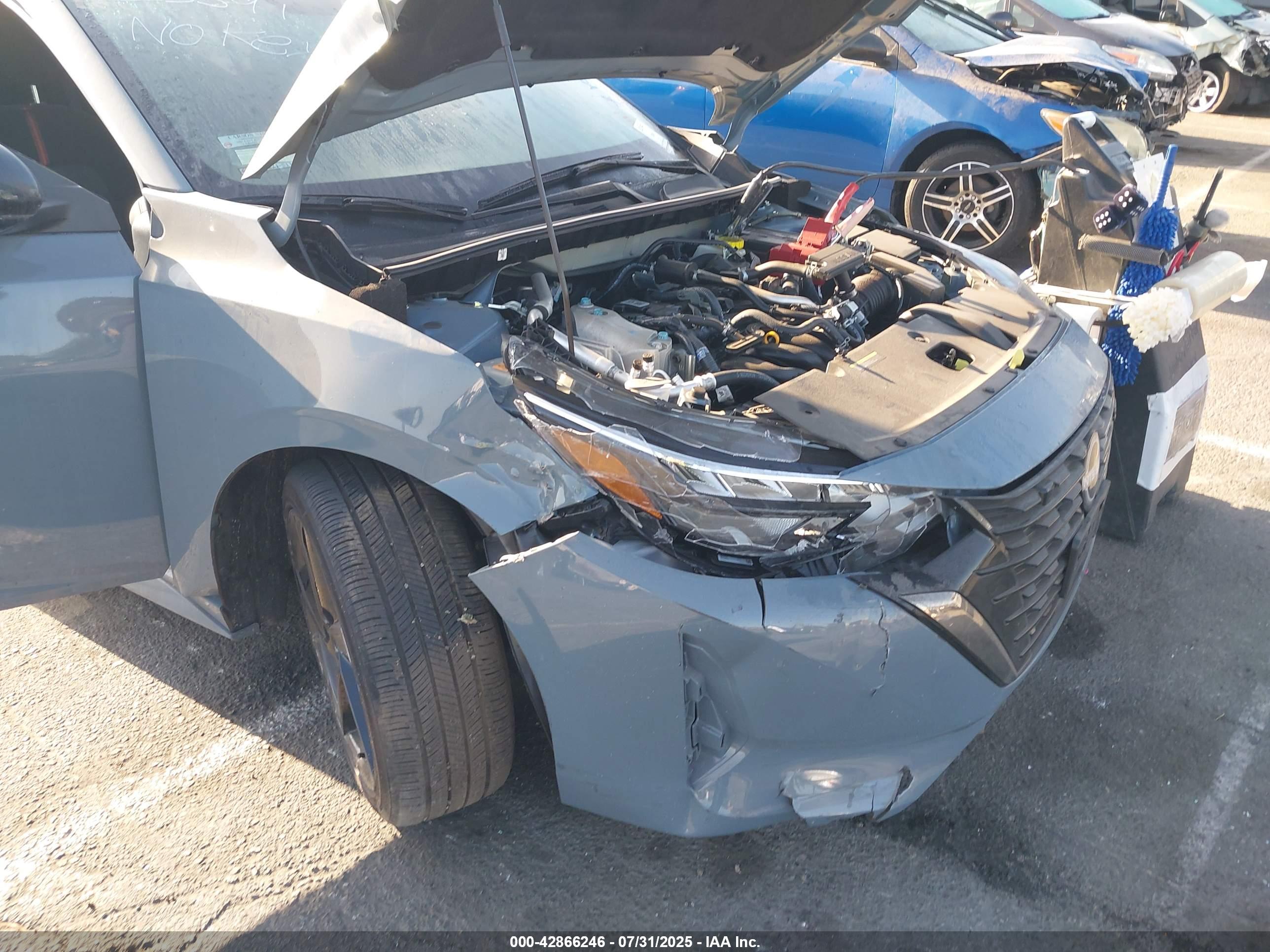 NISSAN SENTRA image 6