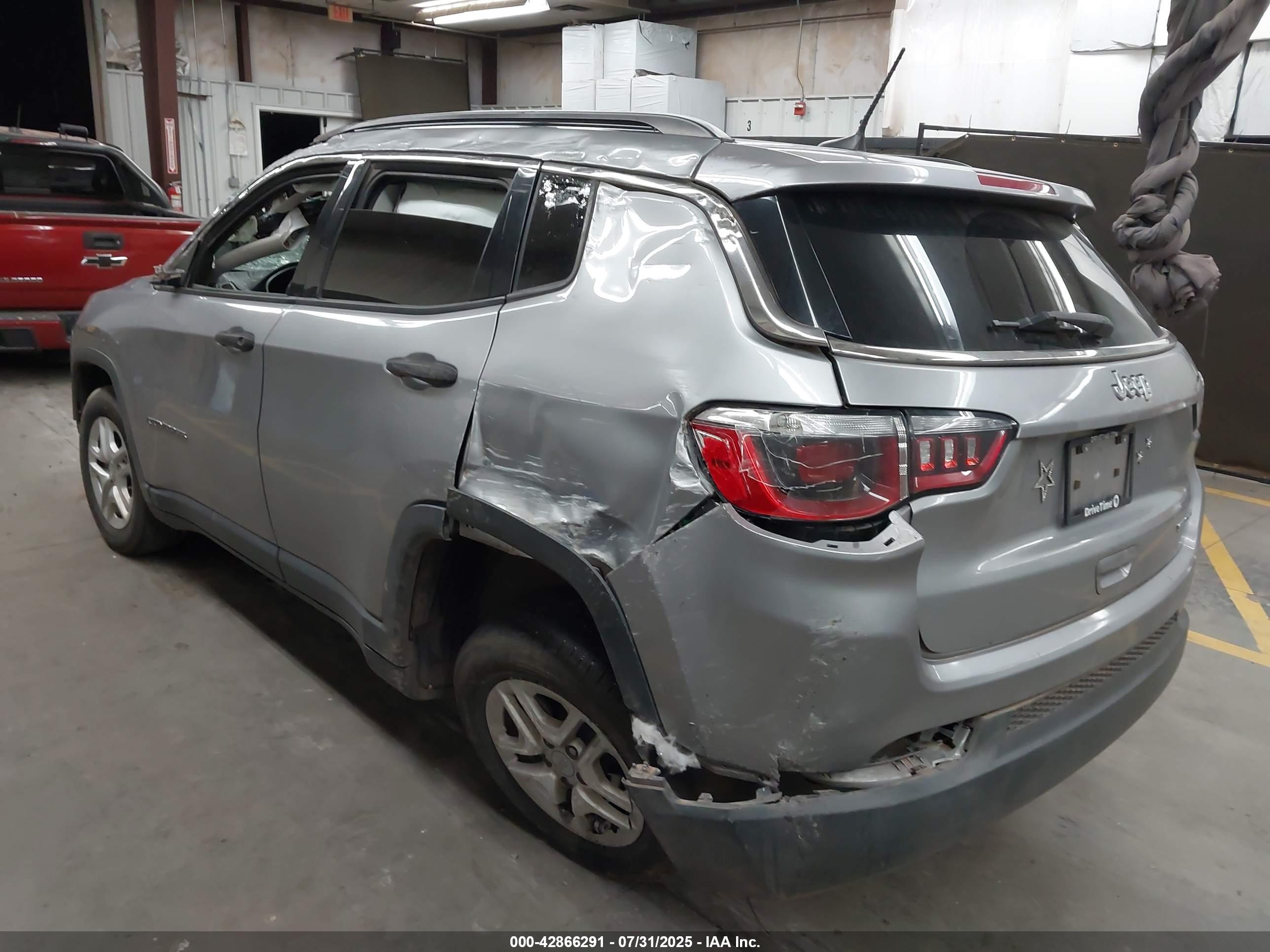 JEEP COMPASS image 3