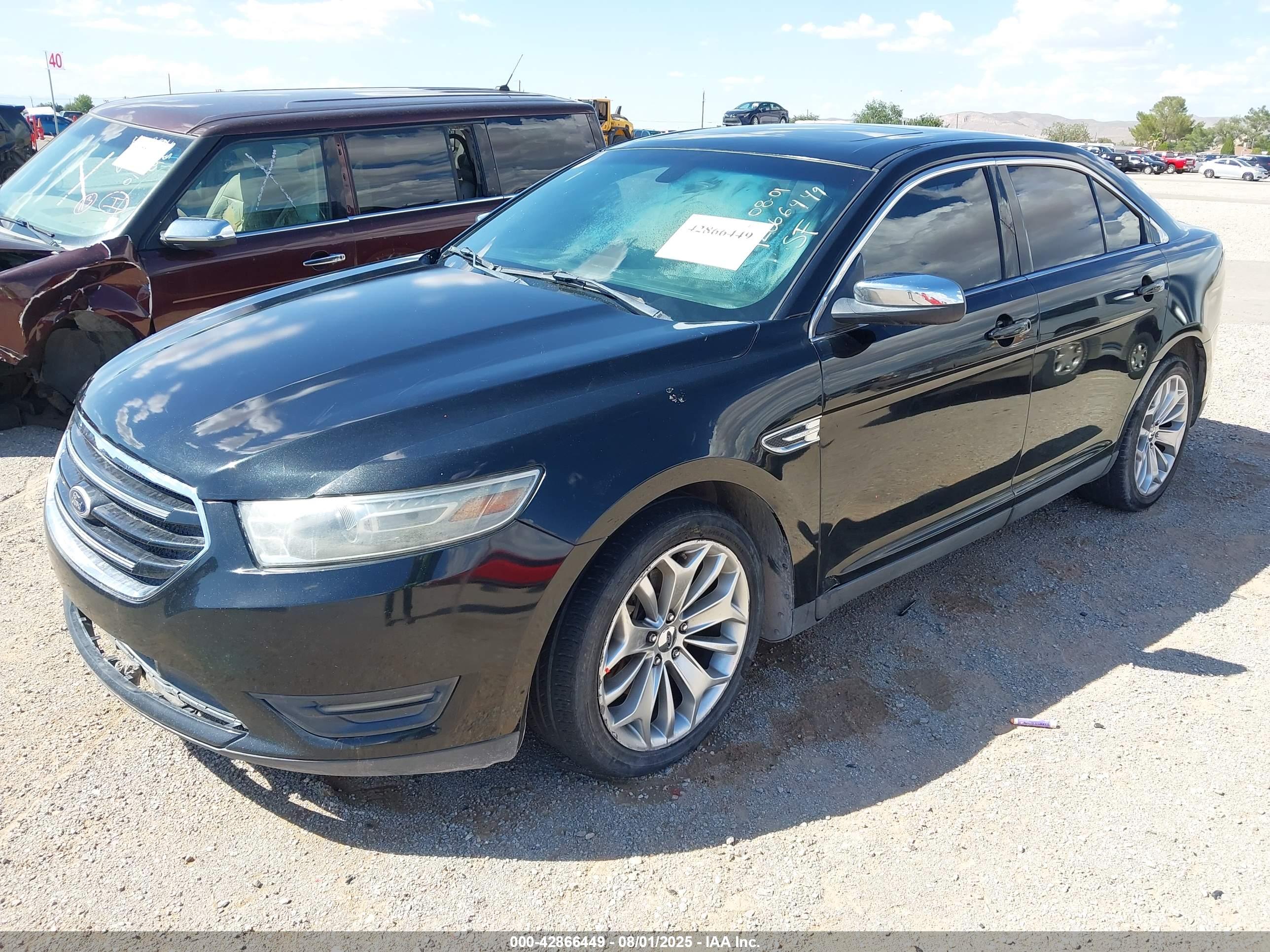 FORD TAURUS image 2