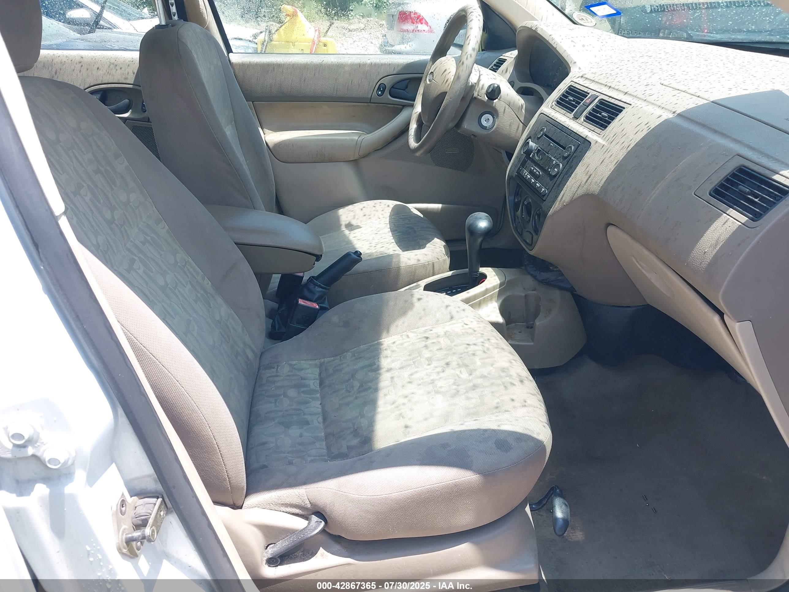 FORD FOCUS image 5