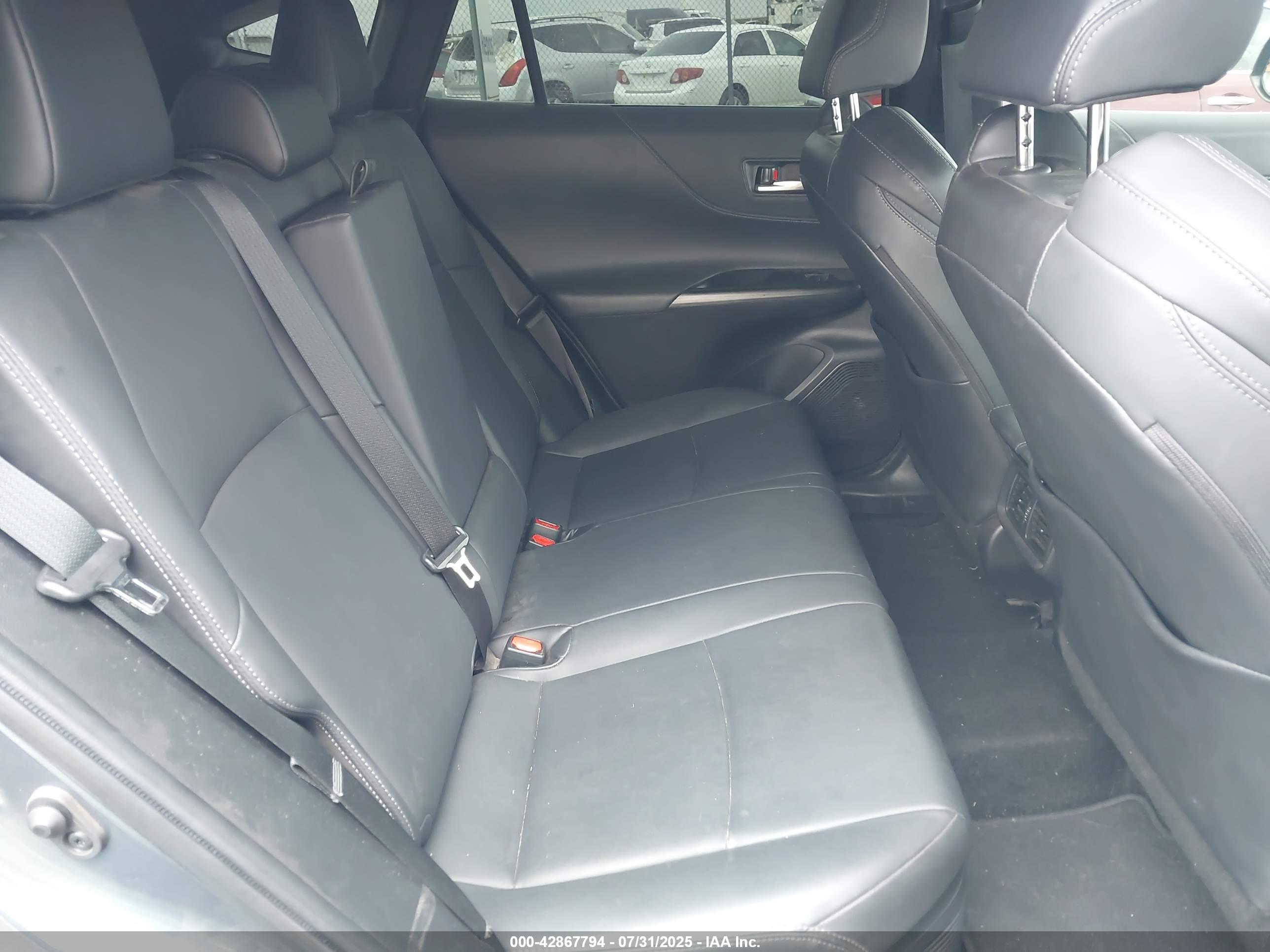 TOYOTA VENZA image 8