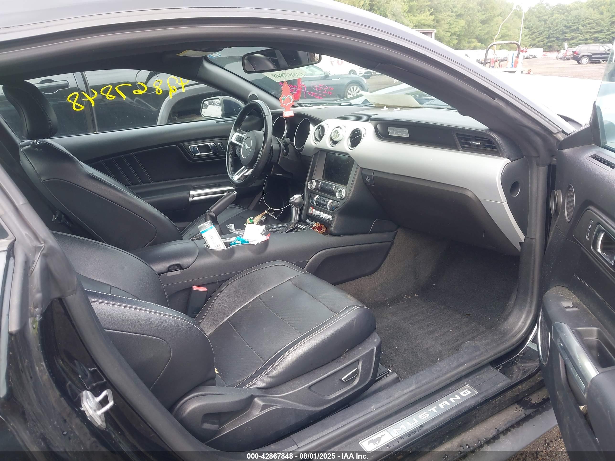 FORD MUSTANG image 5