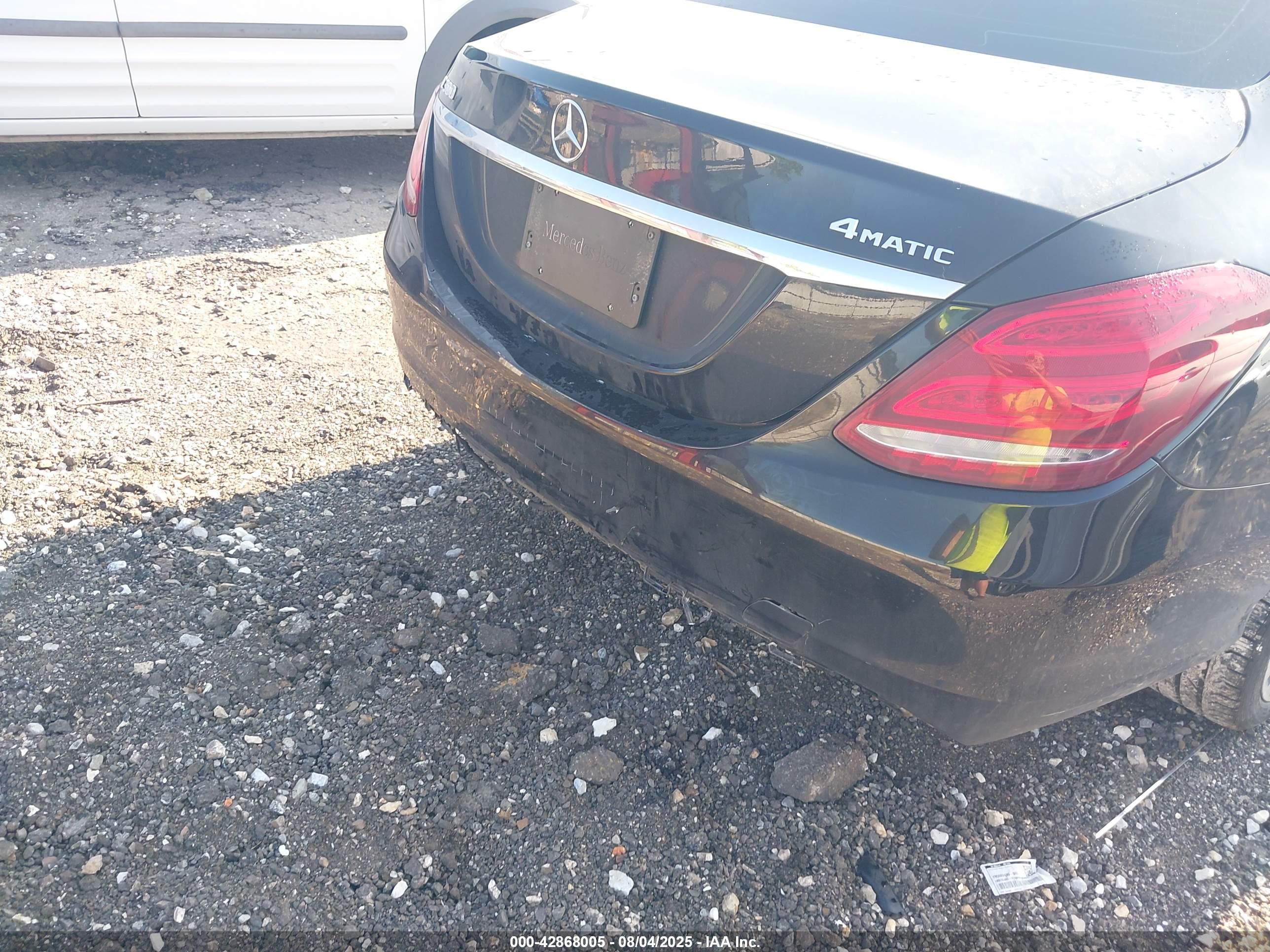 MERCEDES-BENZ C image 6