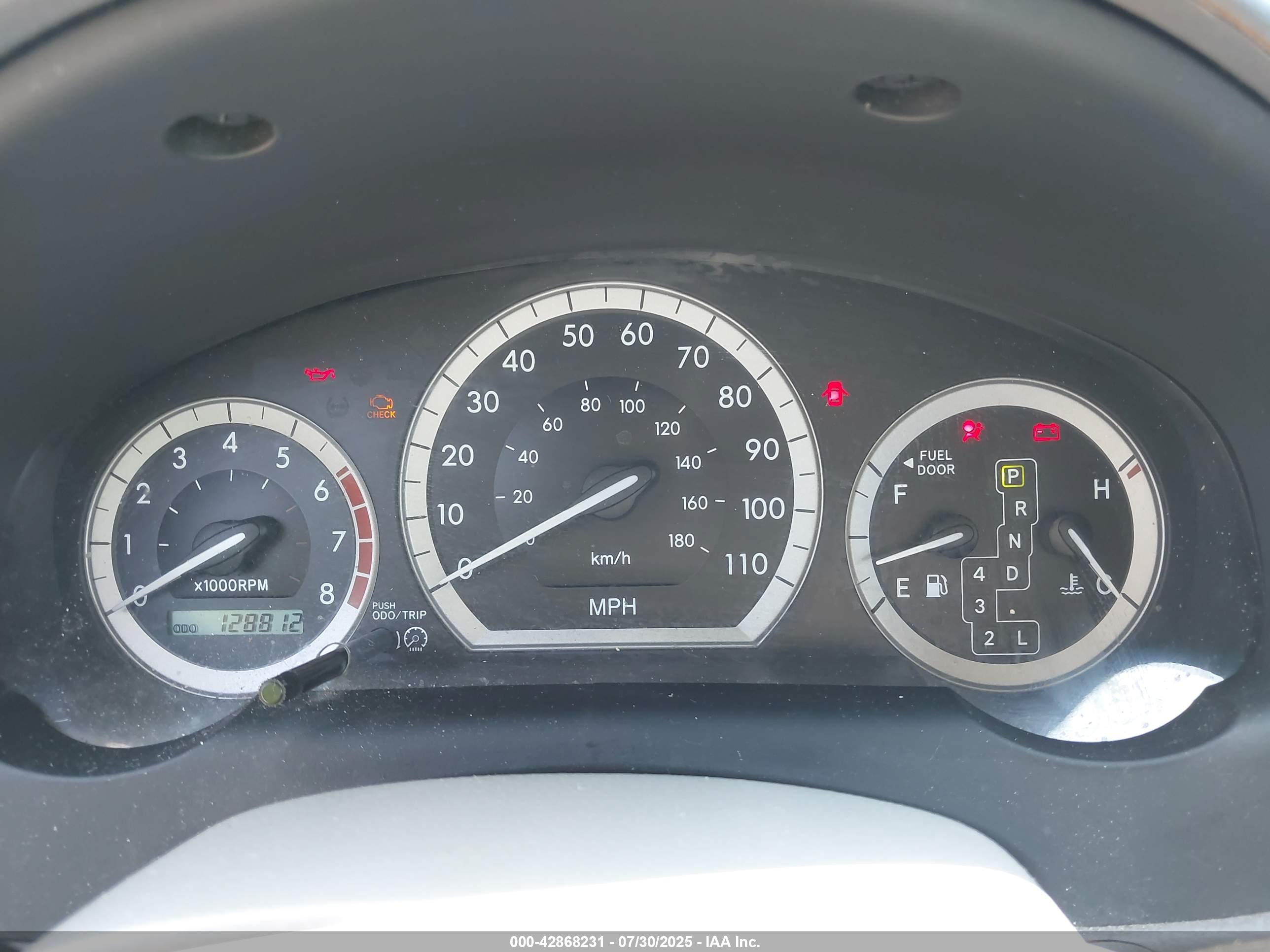 TOYOTA SIENNA image 7