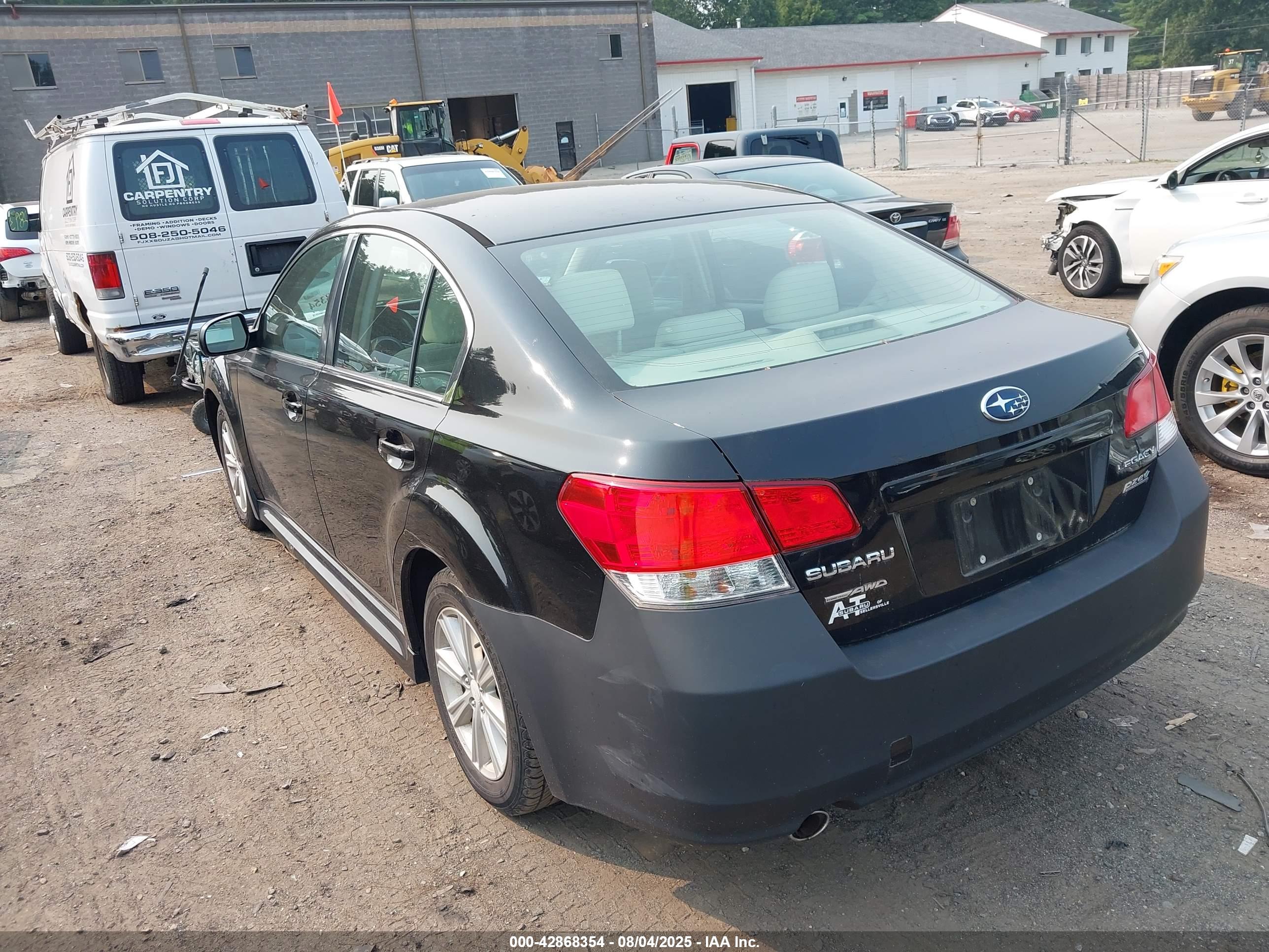 SUBARU LEGACY image 3