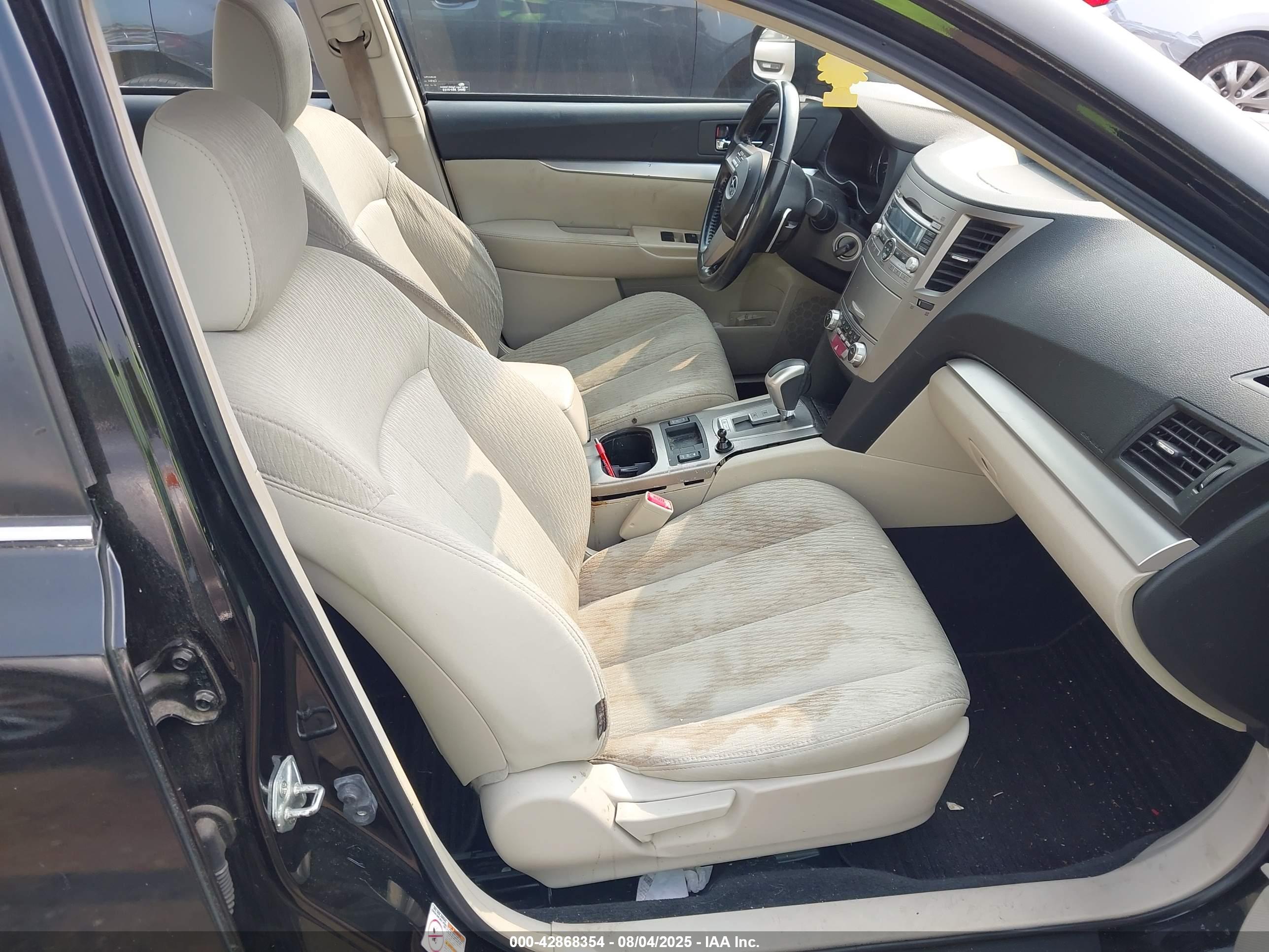 SUBARU LEGACY image 5