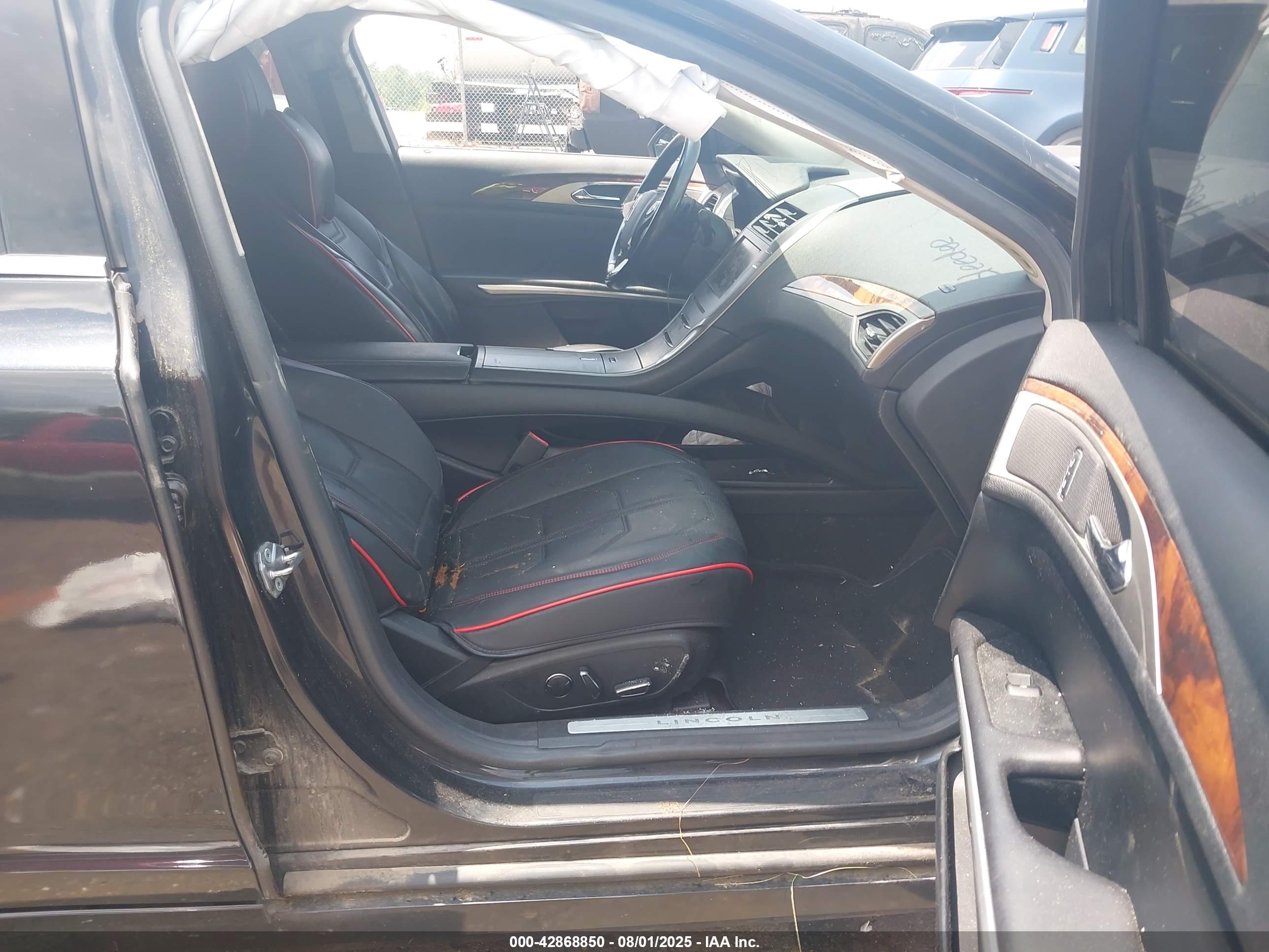 LINCOLN MKZ image 5