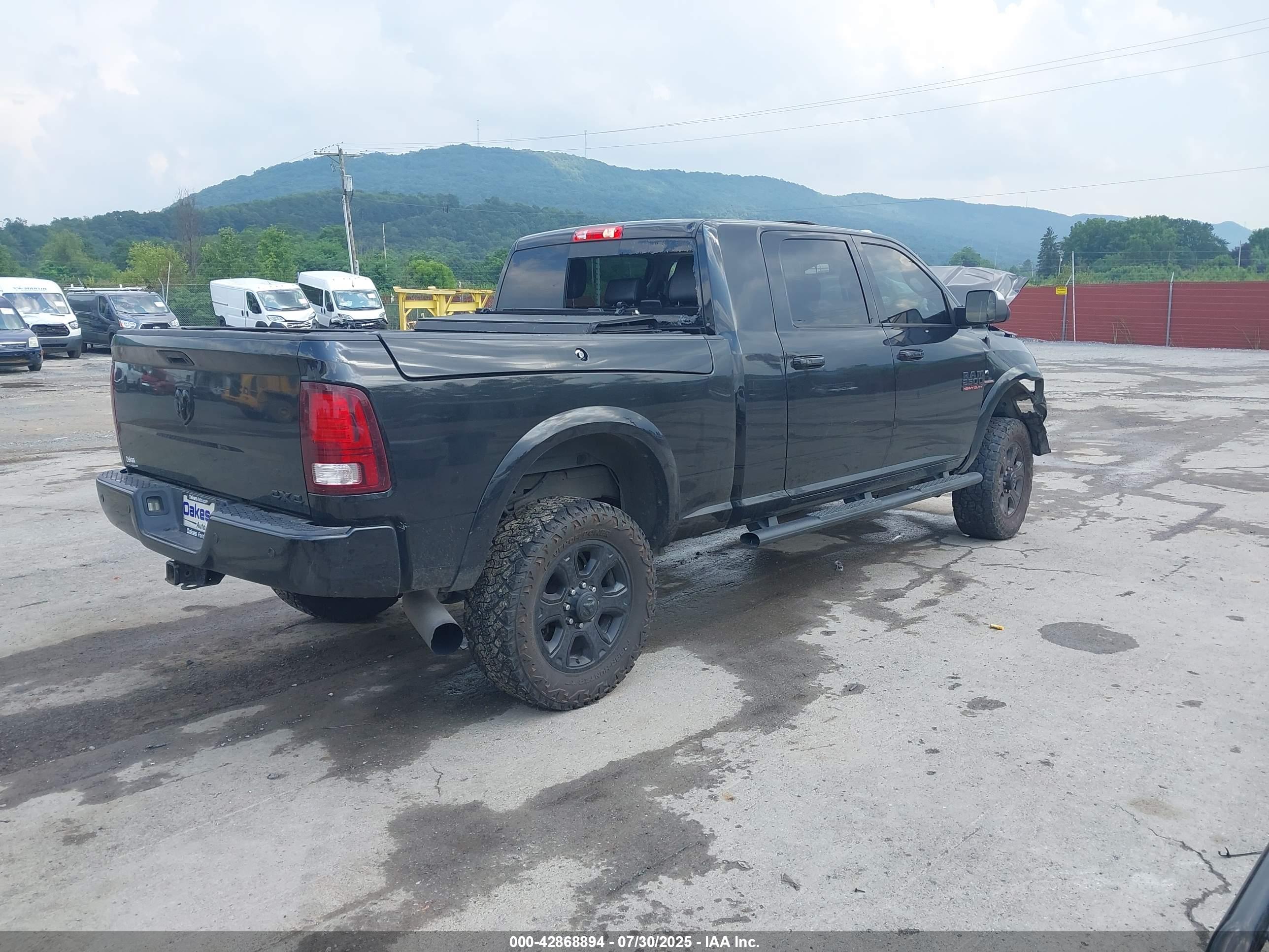 RAM 2500 image 4