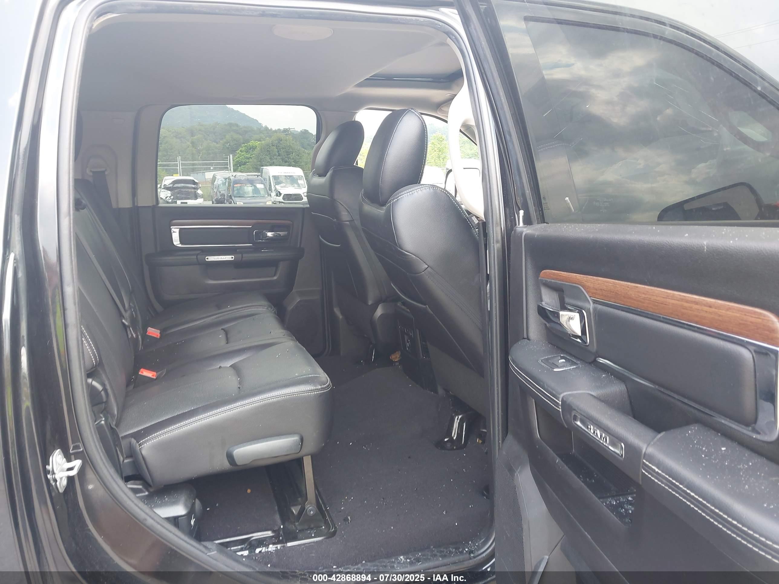 RAM 2500 image 8
