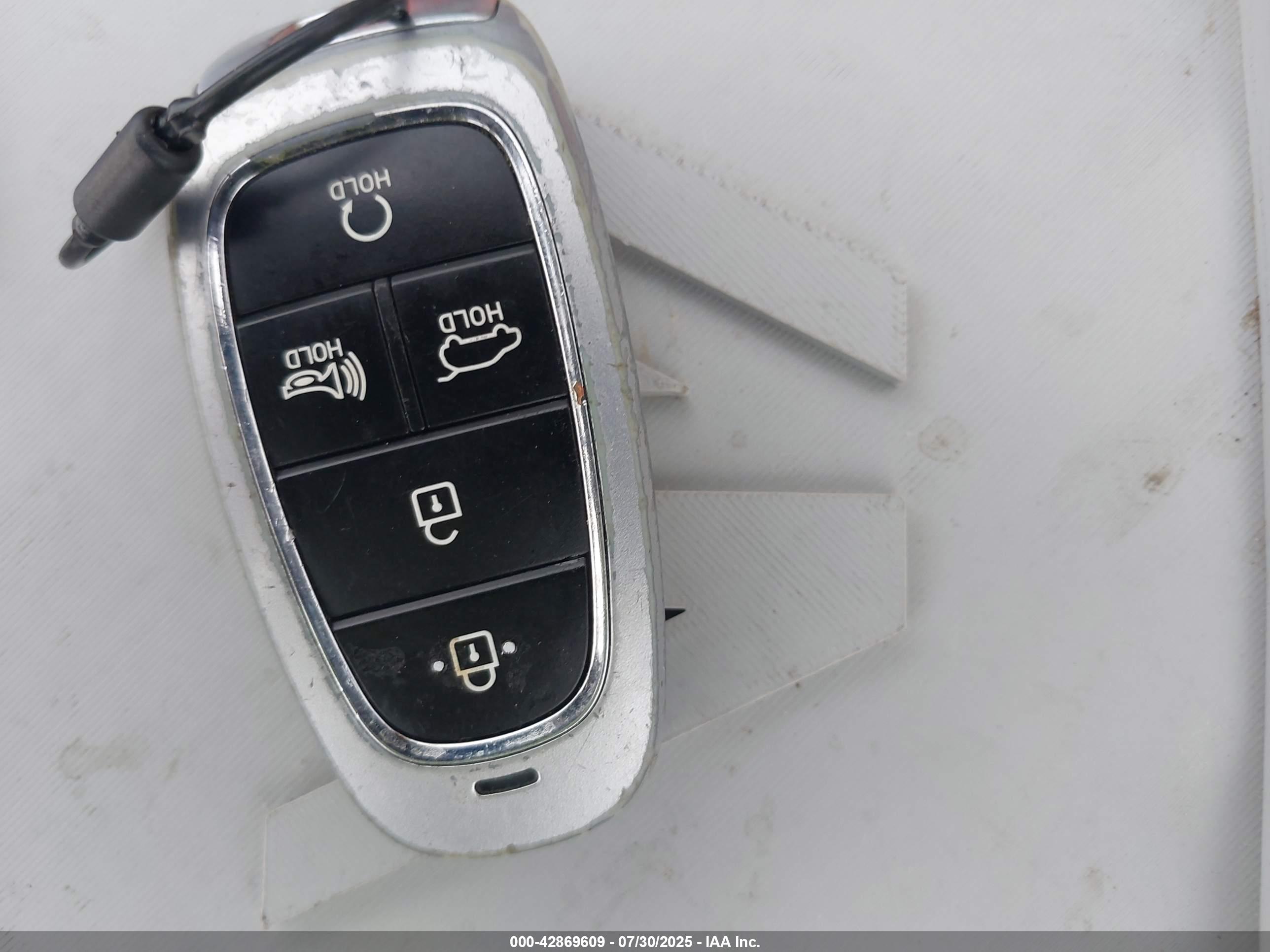 HYUNDAI TUCSON image 11