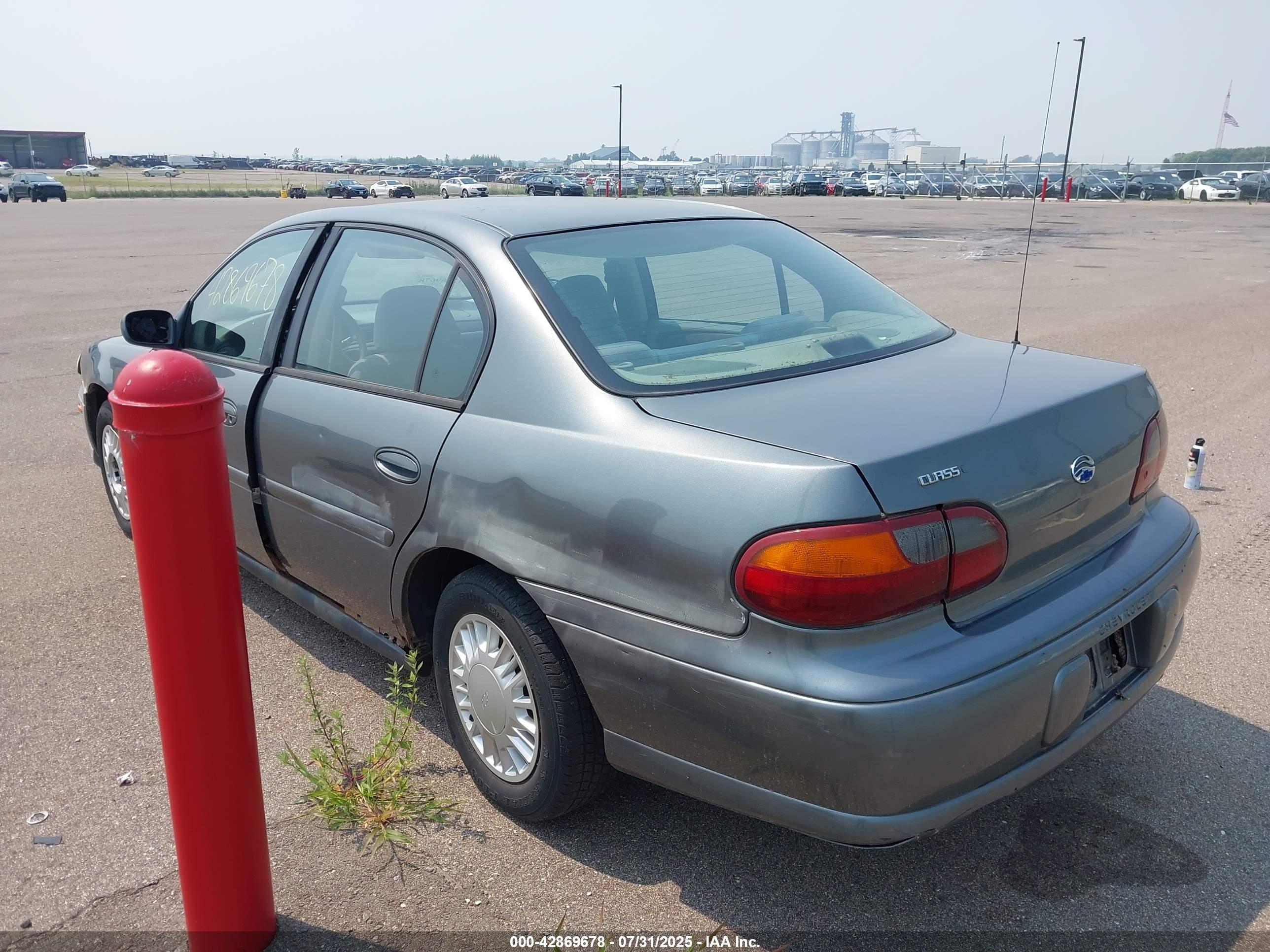 CHEVROLET CLASSIC image 3