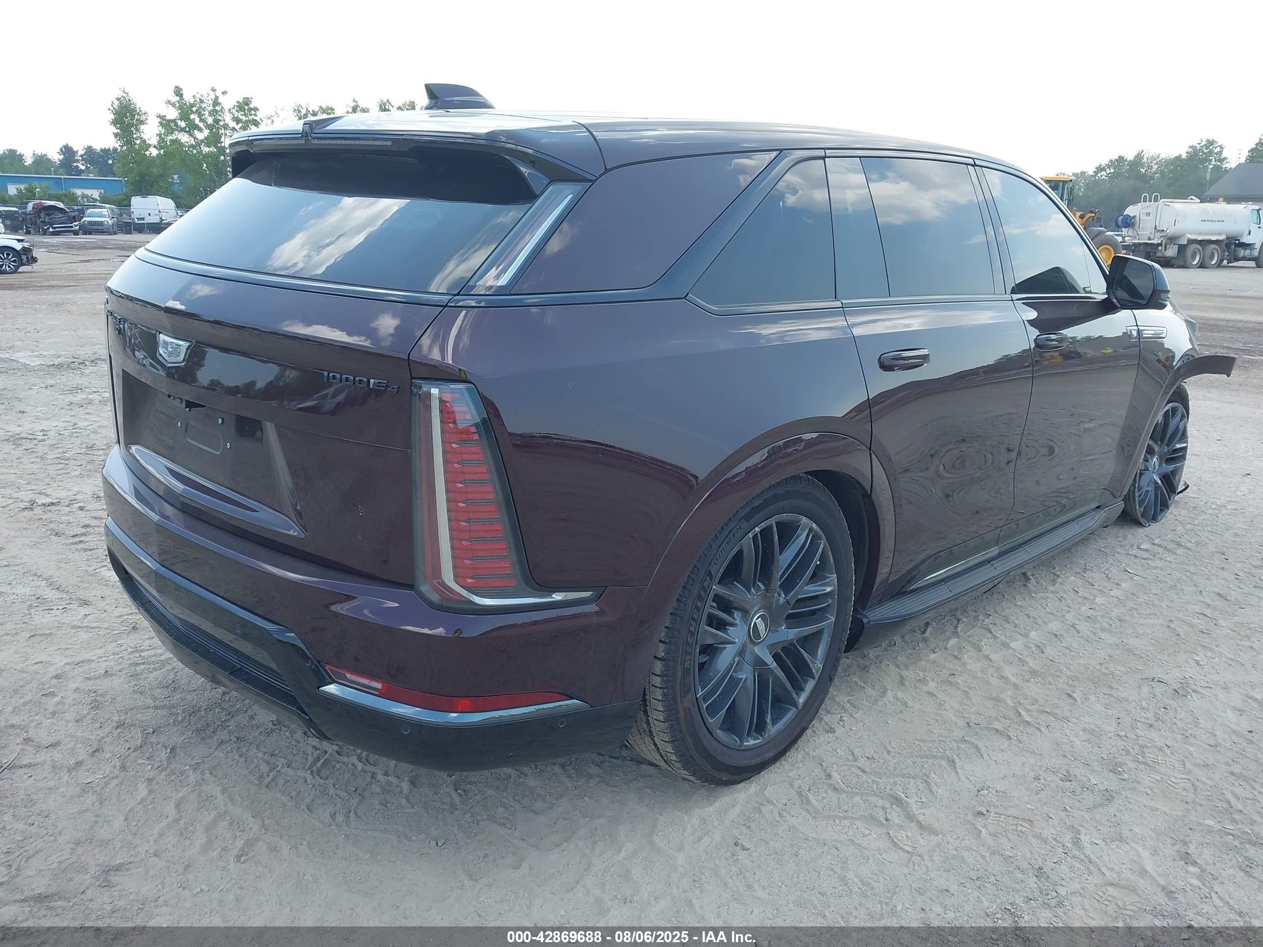 CADILLAC ESCALADE image 4