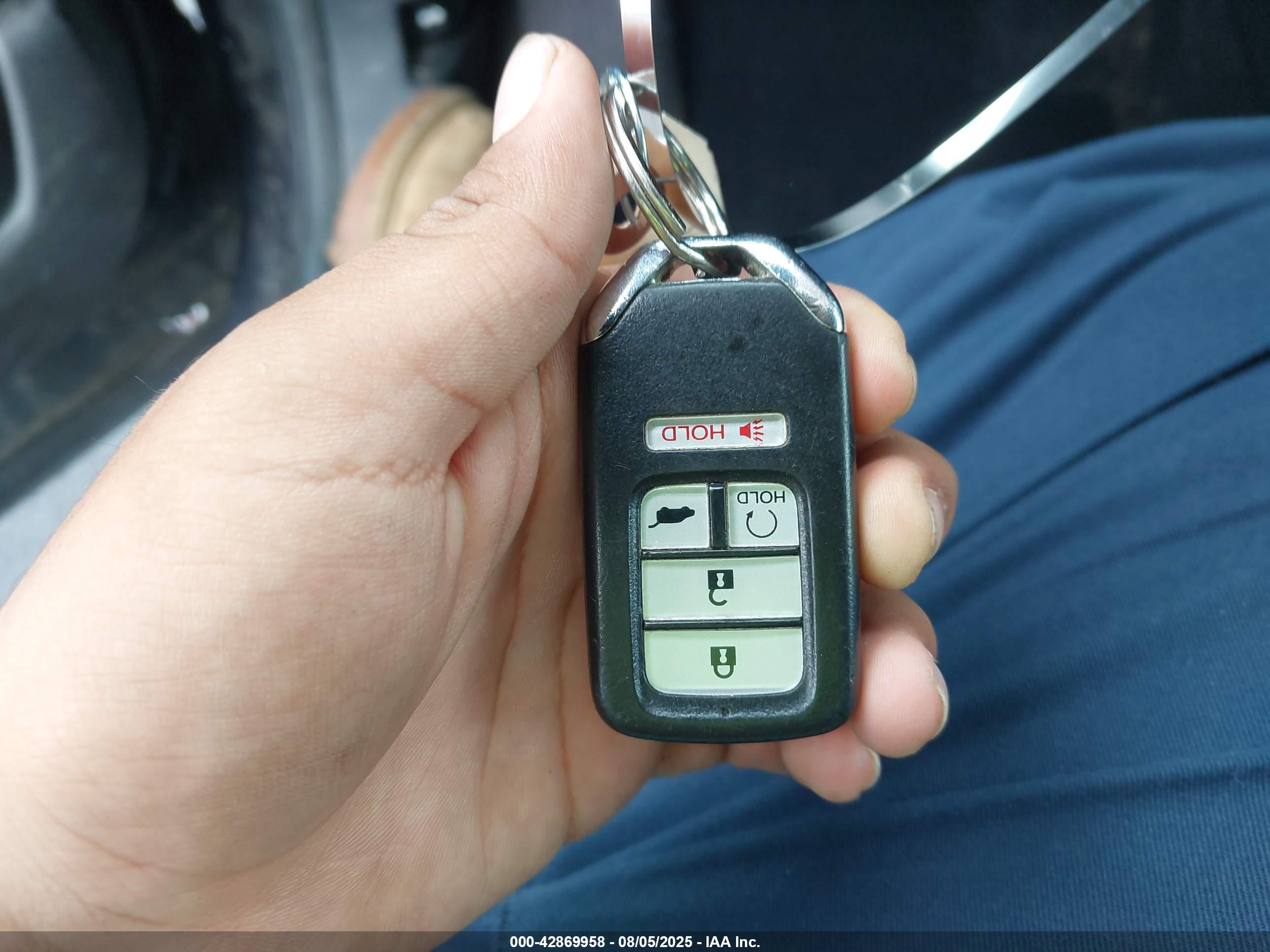 HONDA CR-V image 11