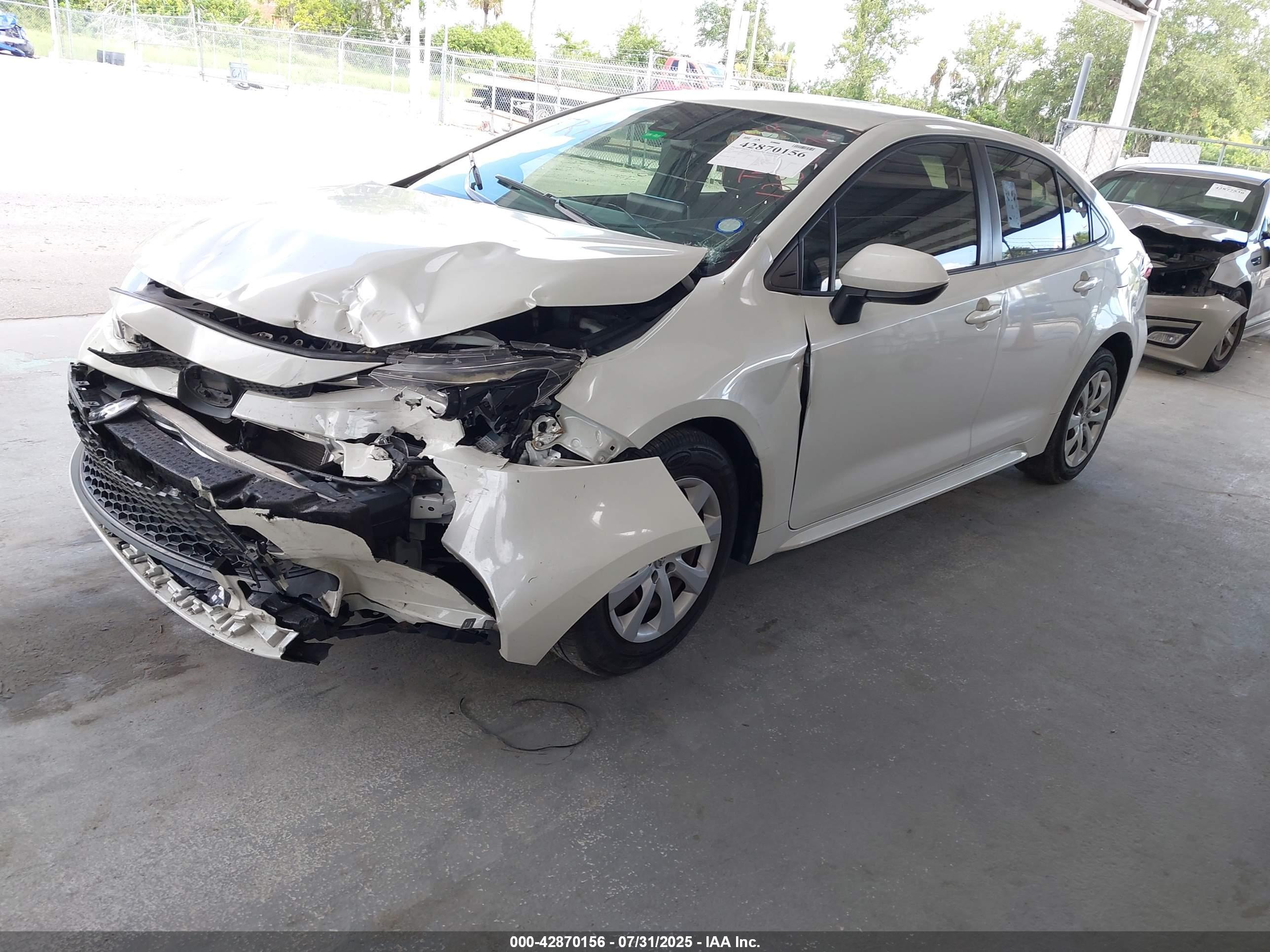 TOYOTA COROLLA image 2