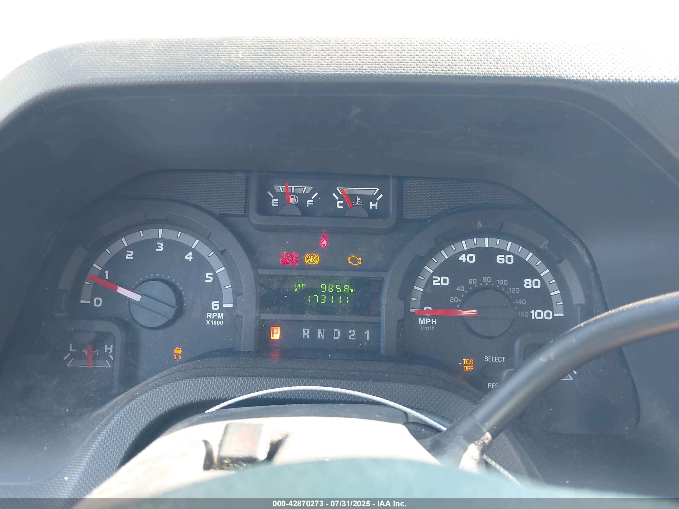FORD E-150 image 7
