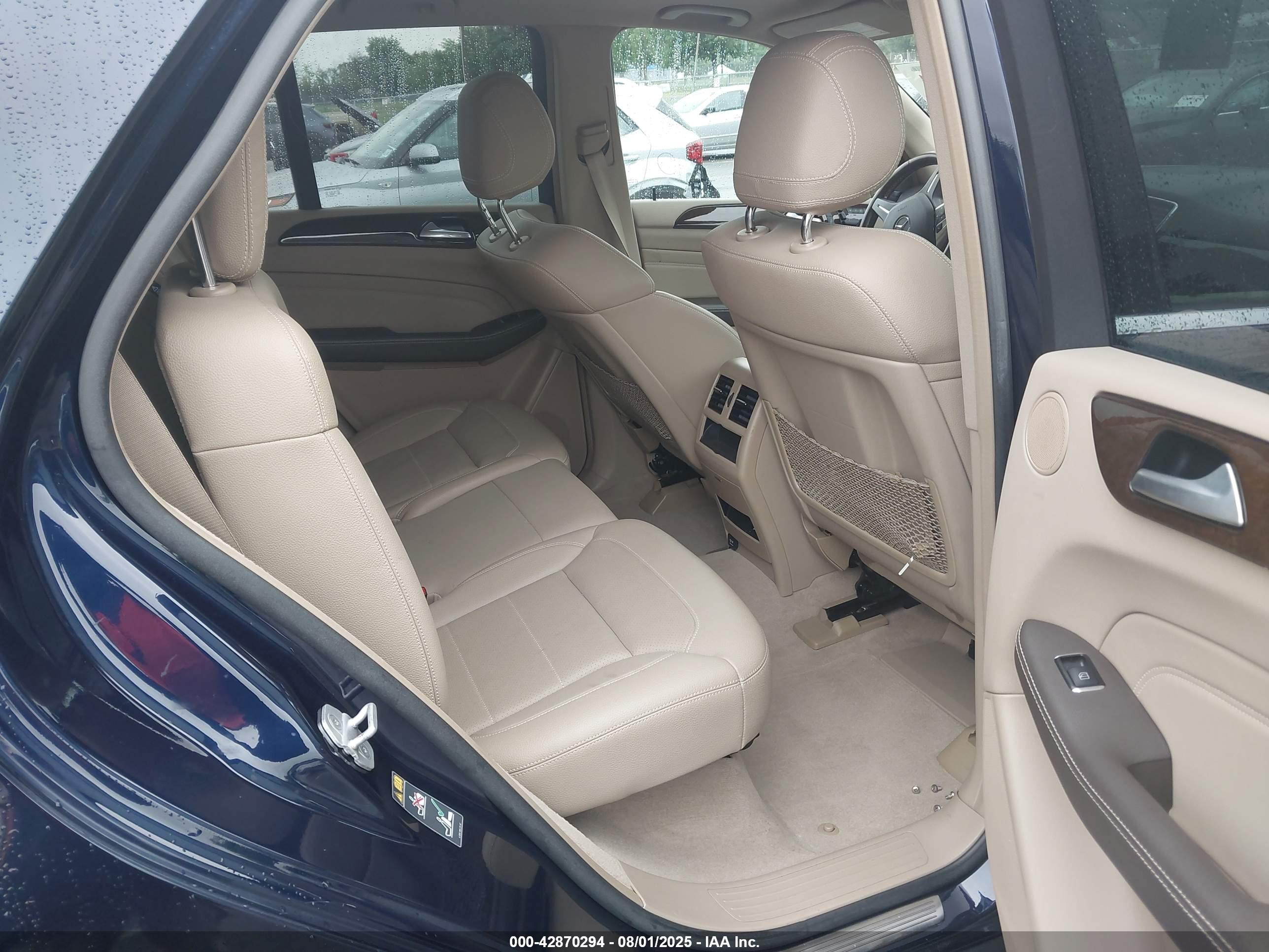 MERCEDES-BENZ ML image 8