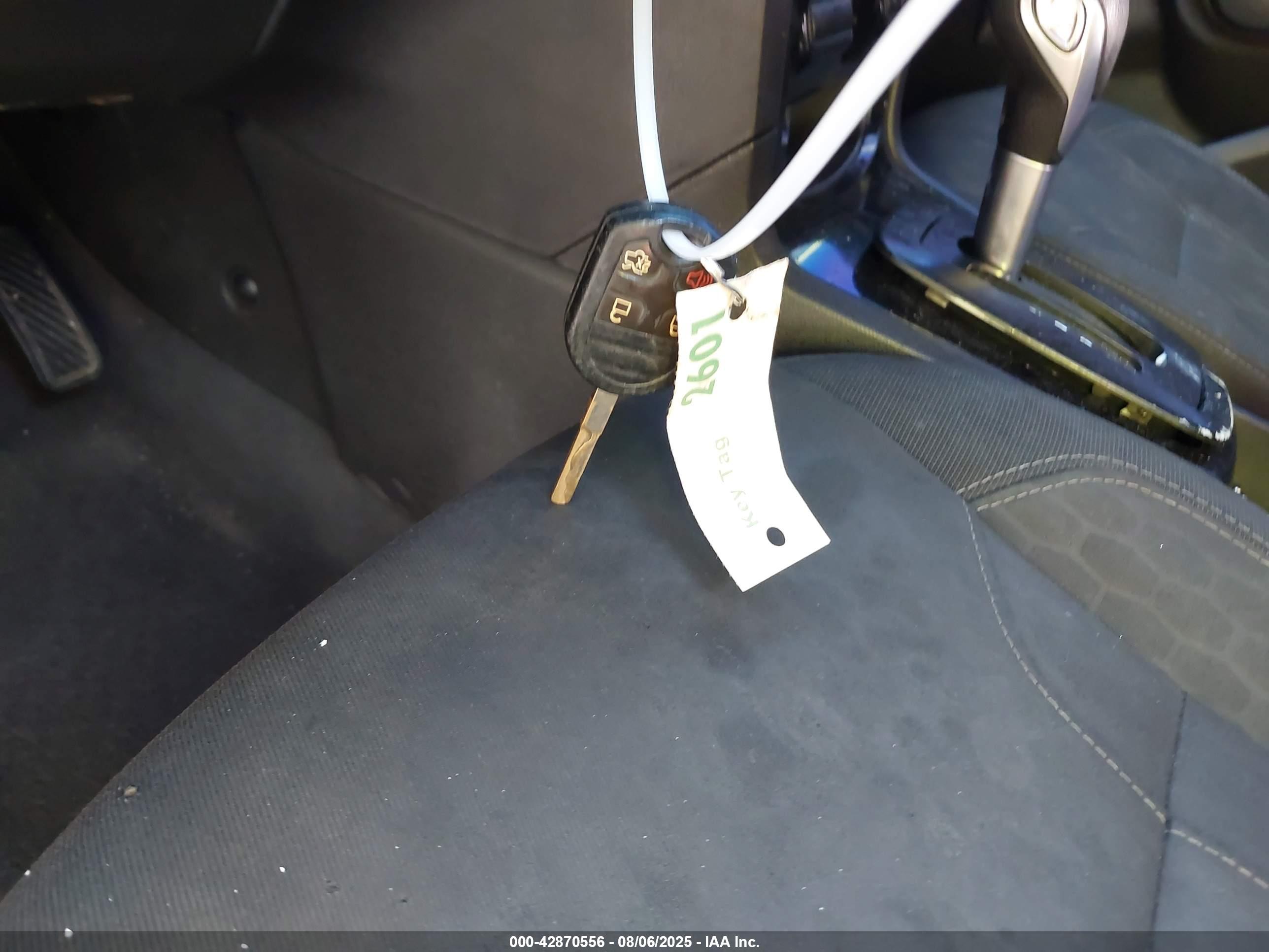 FORD FIESTA image 11