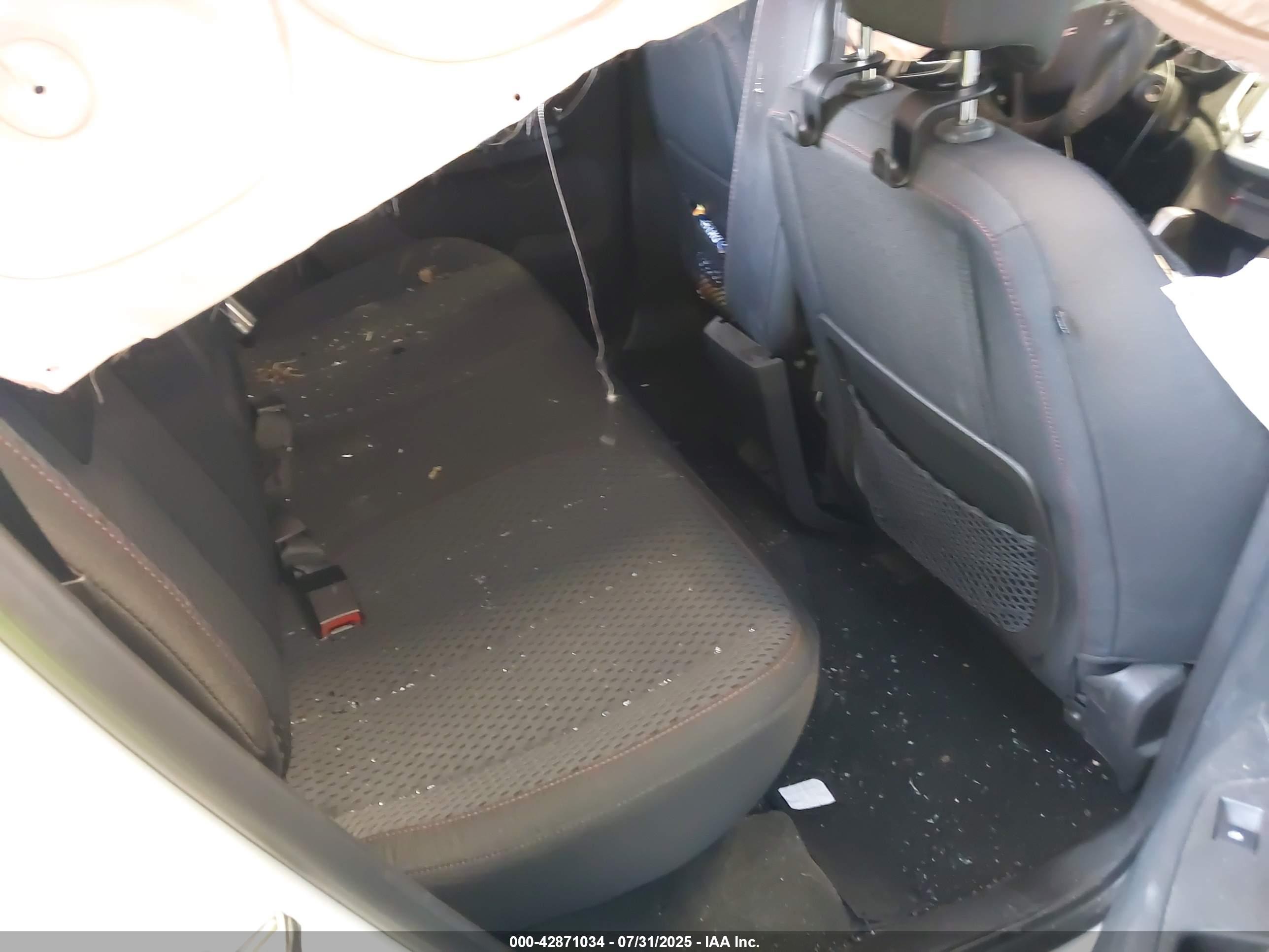 GMC TERRAIN image 5
