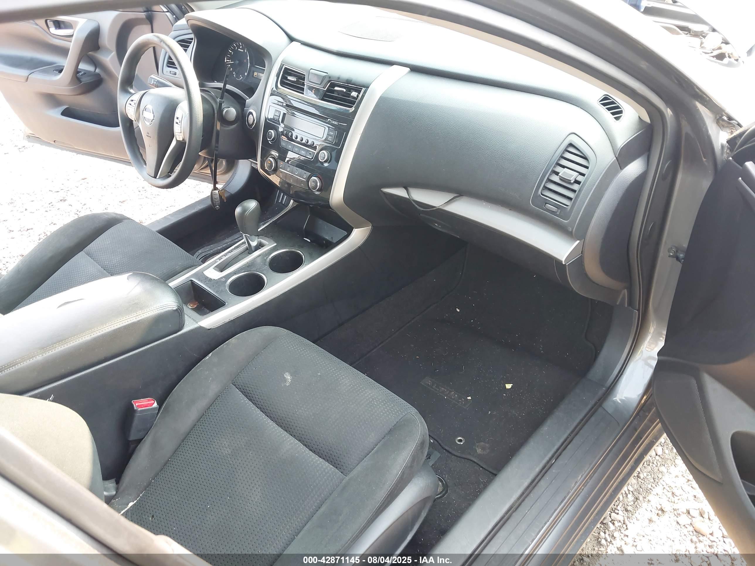 NISSAN ALTIMA image 5