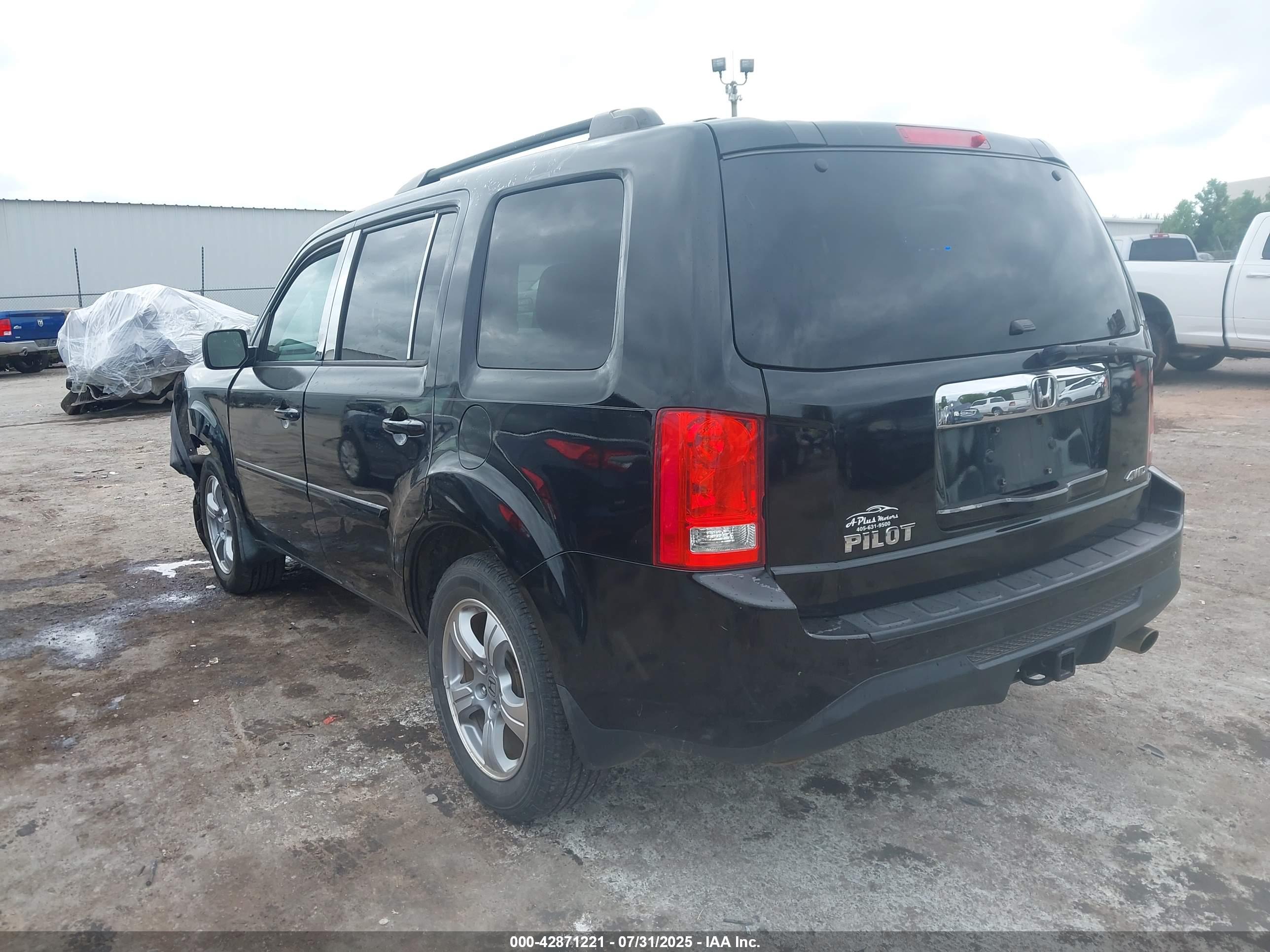 HONDA PILOT image 3