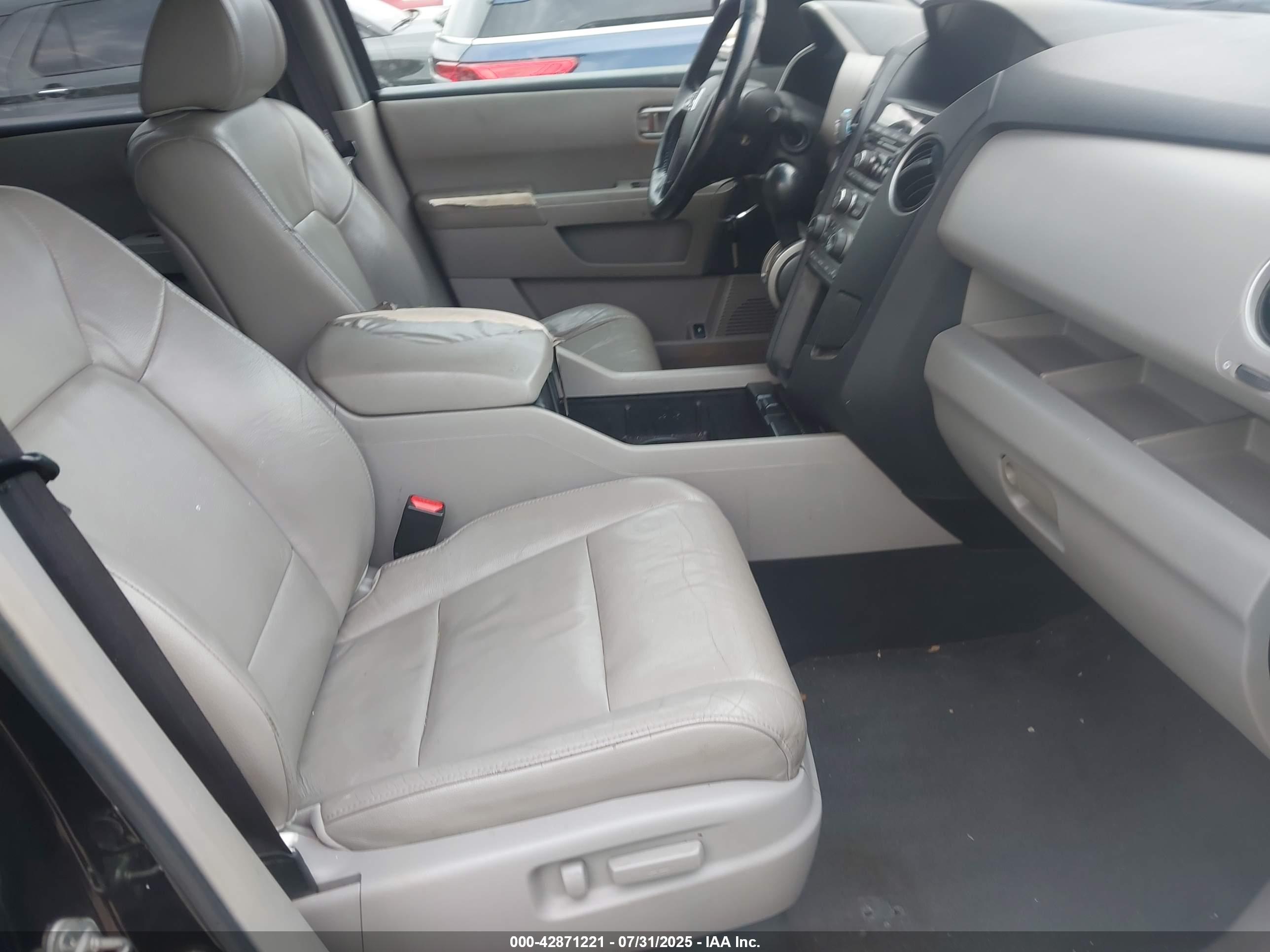 HONDA PILOT image 5