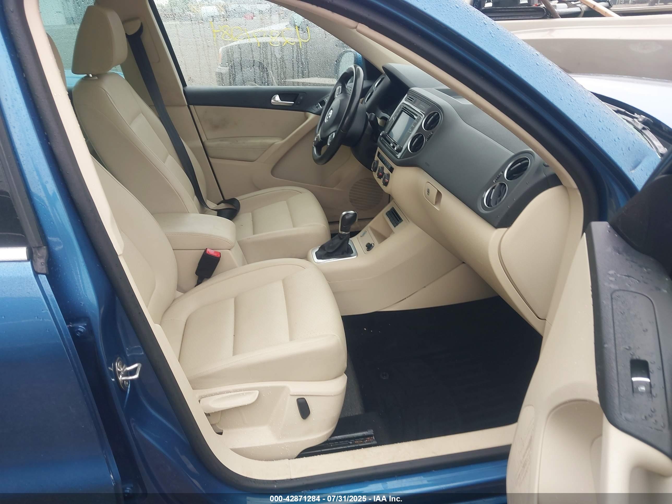VOLKSWAGEN TIGUAN image 5
