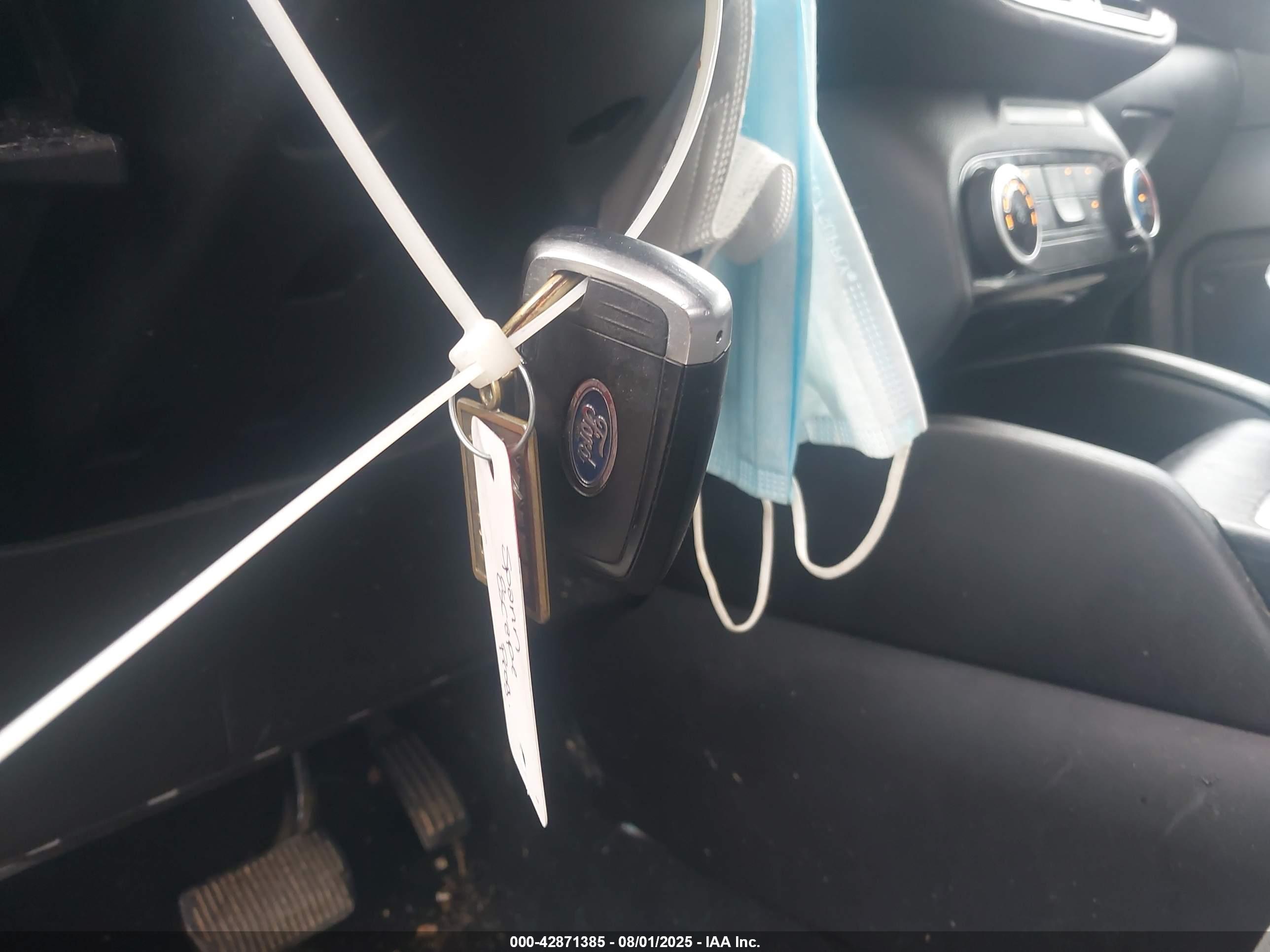 FORD ESCAPE image 11