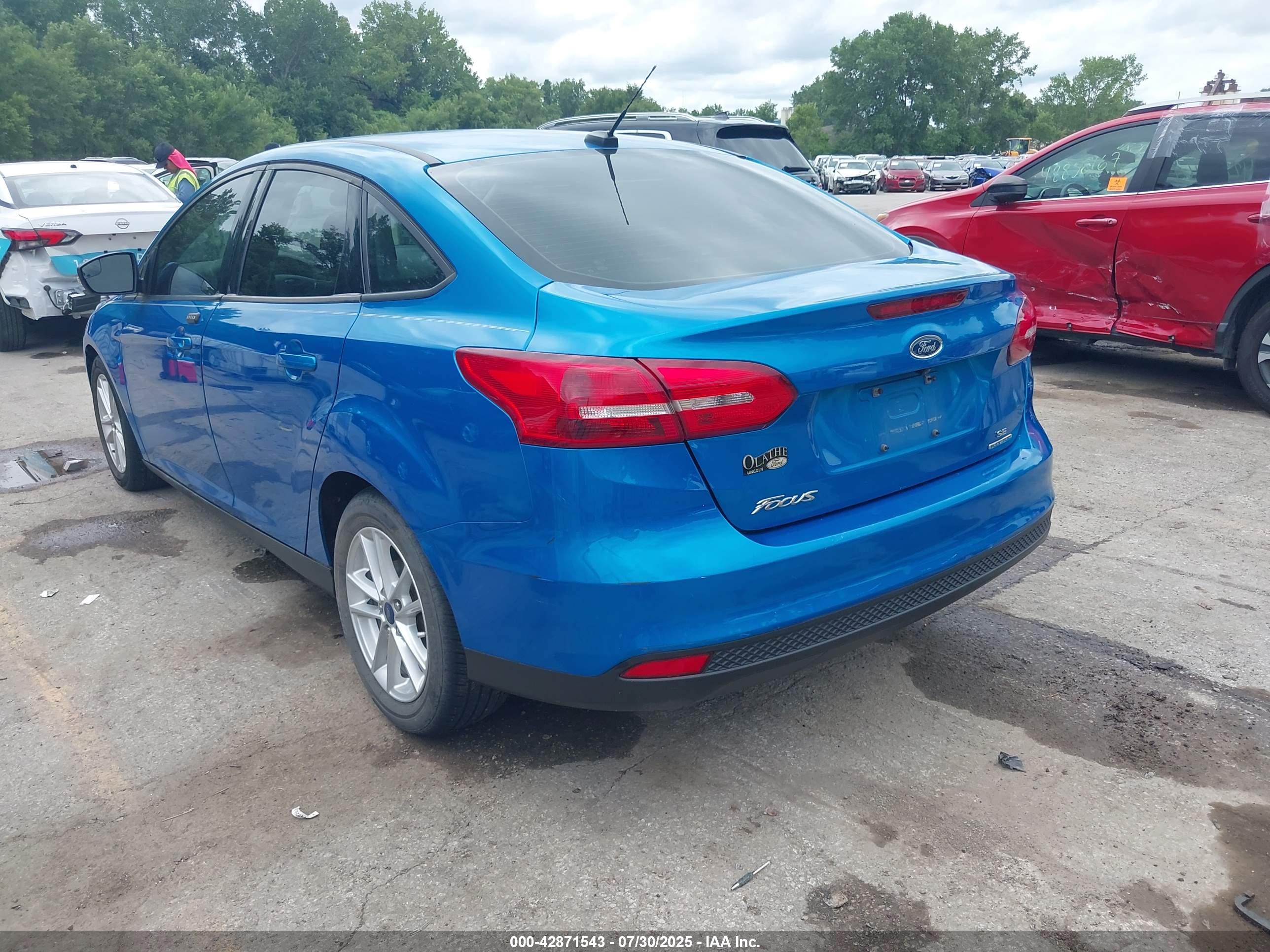 FORD FOCUS image 3