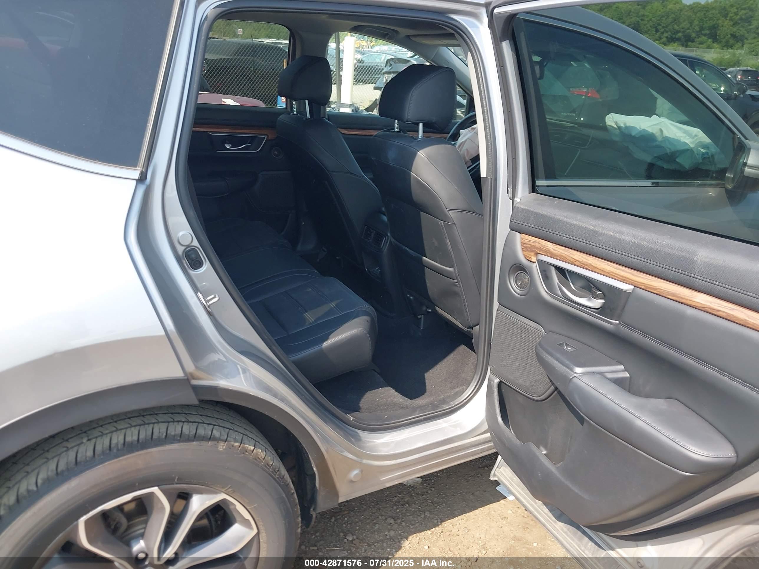 HONDA CR-V image 8
