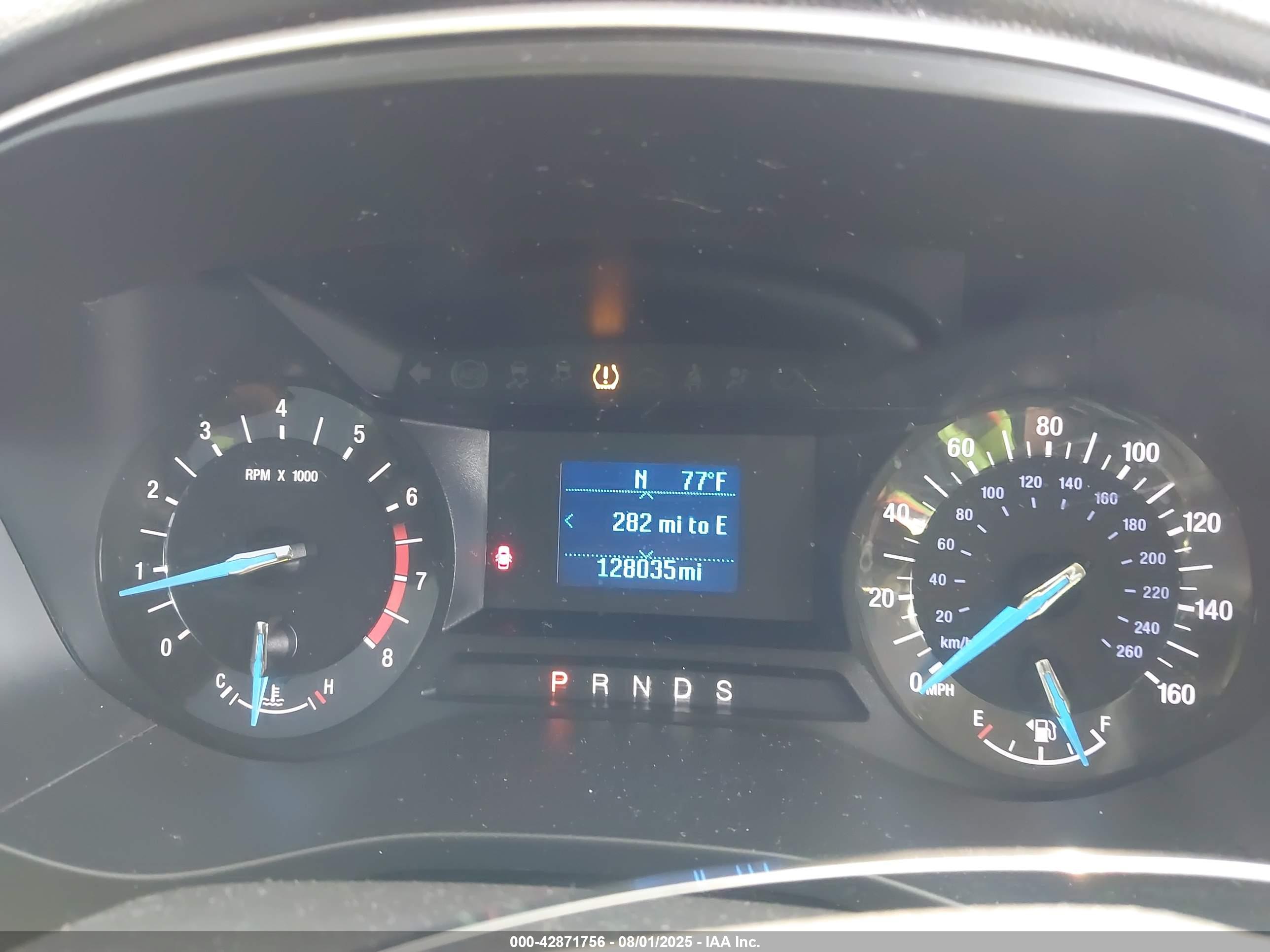 FORD FUSION image 7