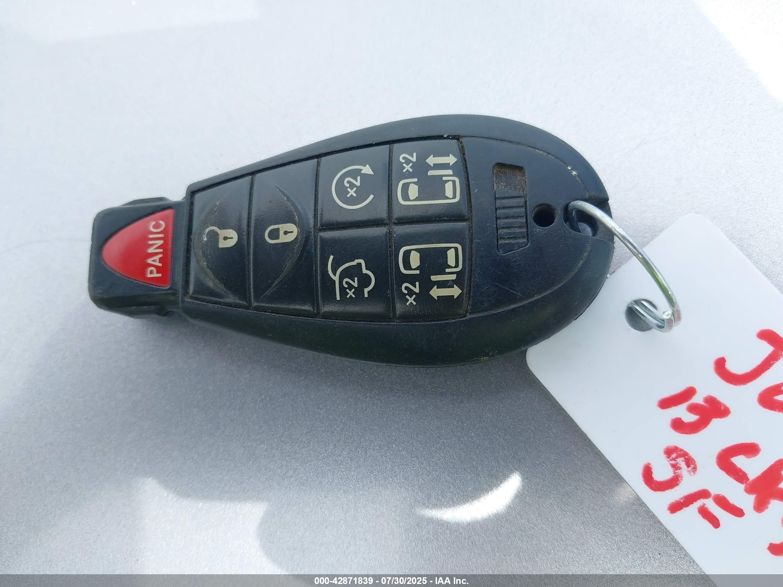 CHRYSLER TOWN image 11