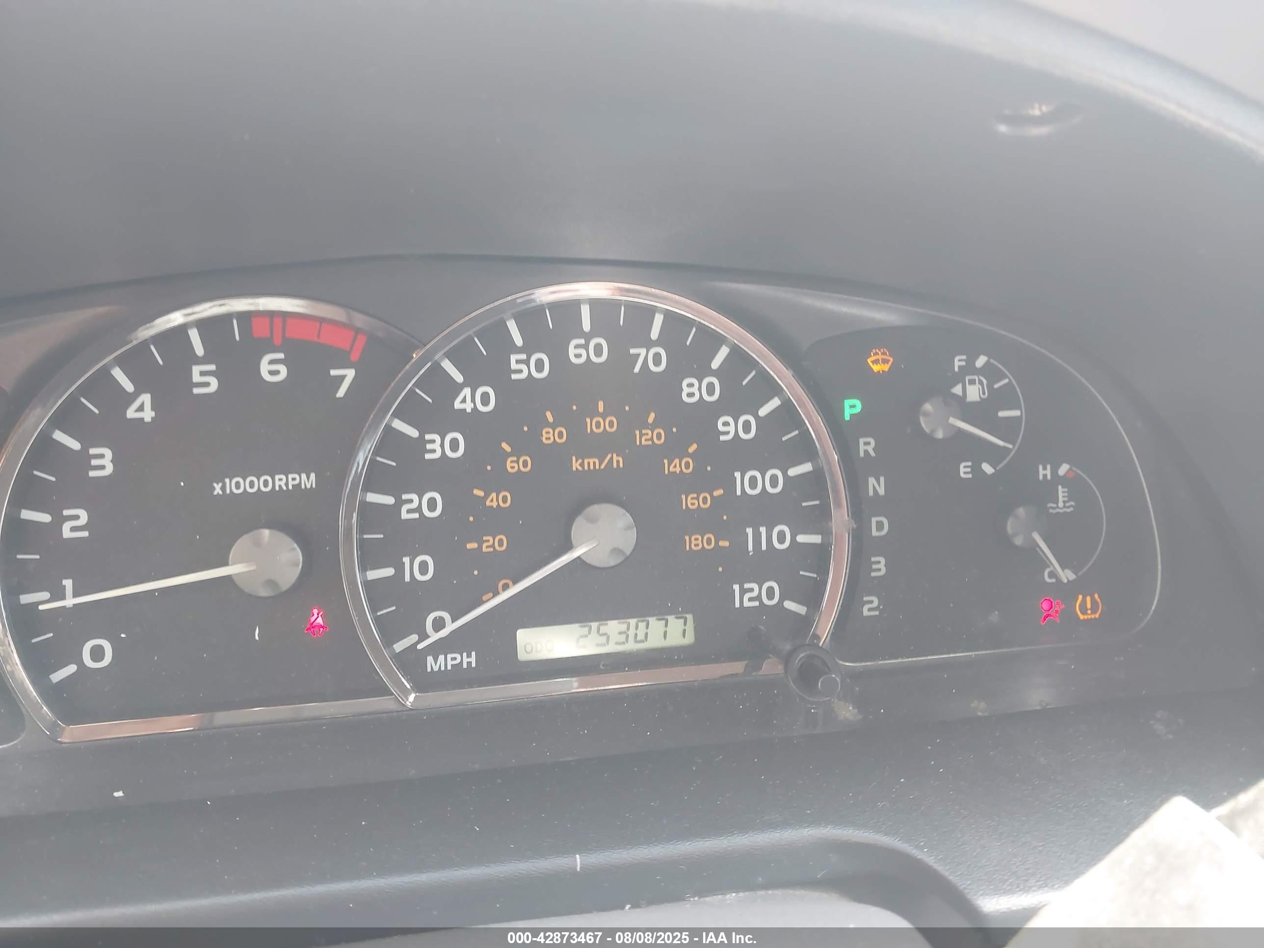 TOYOTA SEQUOIA image 7