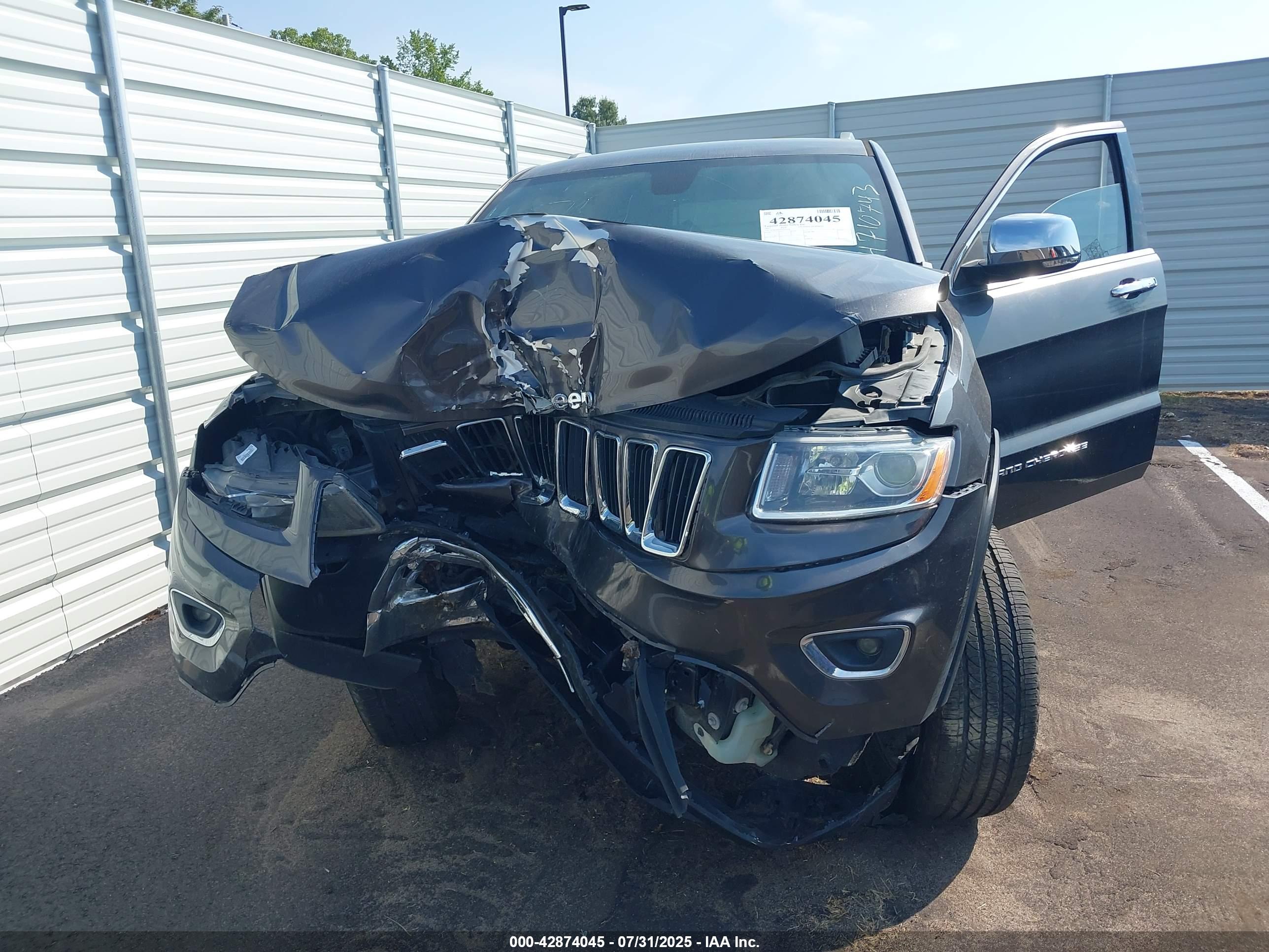 JEEP GRAND image 6
