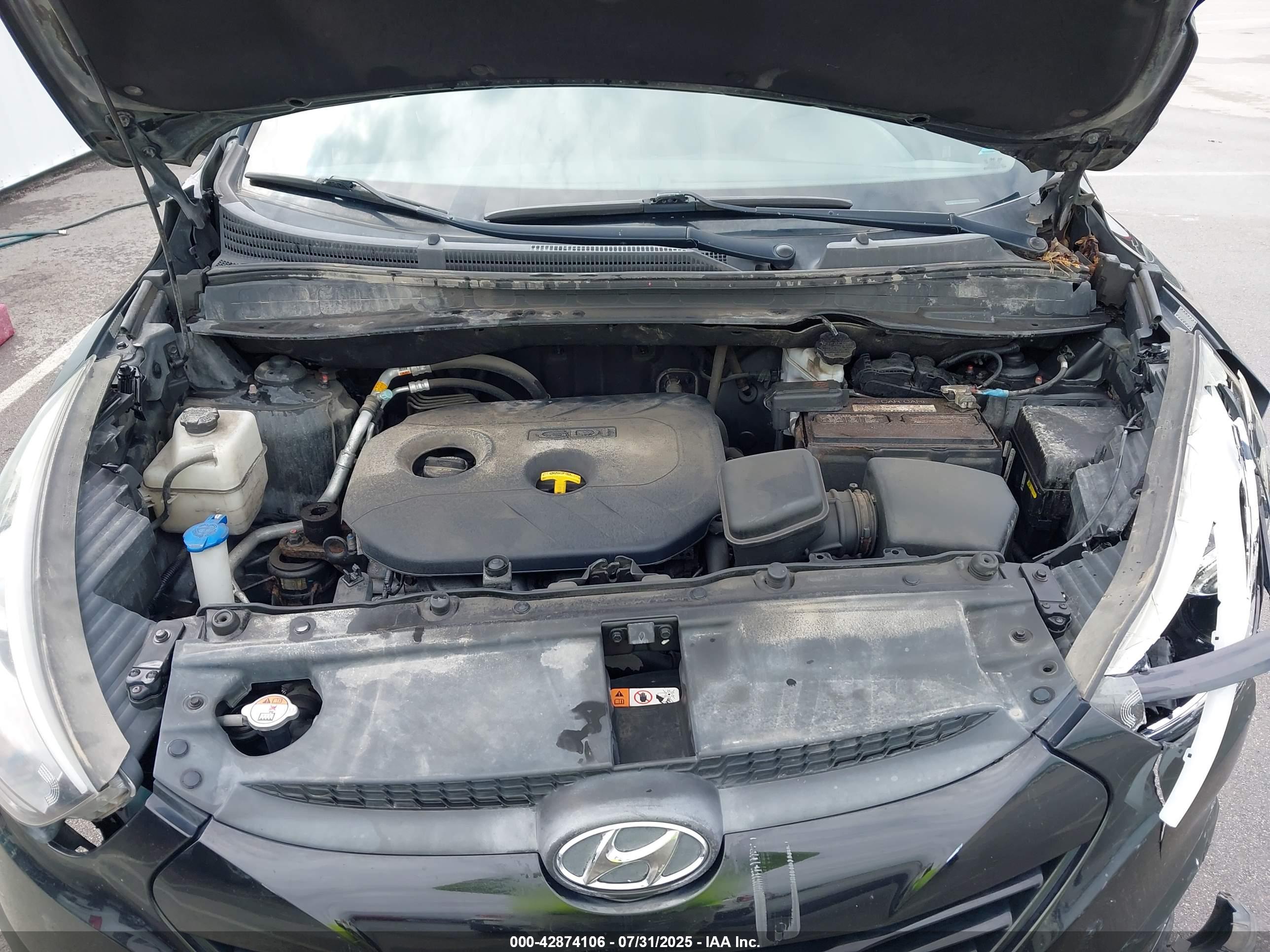 HYUNDAI TUCSON image 10