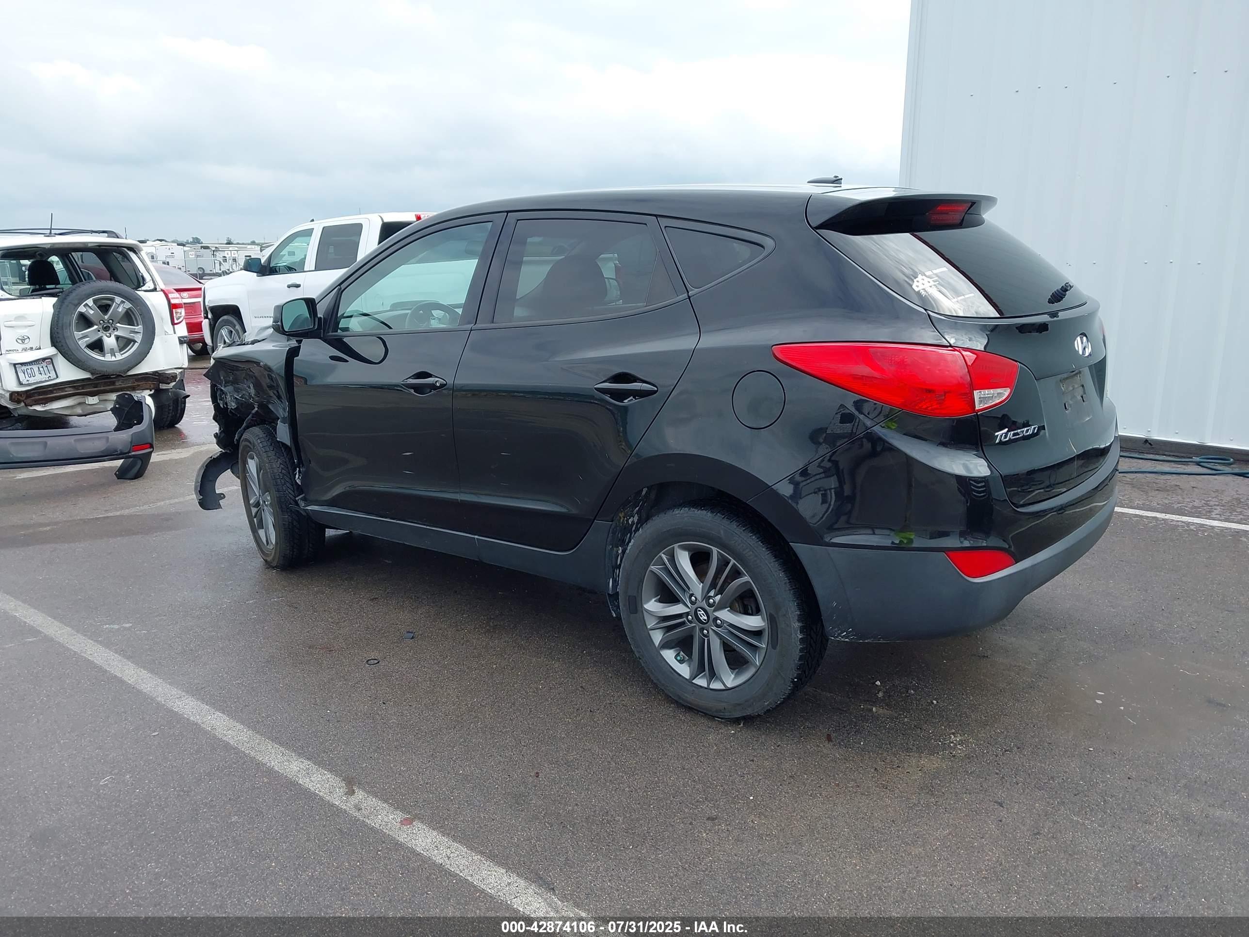 HYUNDAI TUCSON image 3
