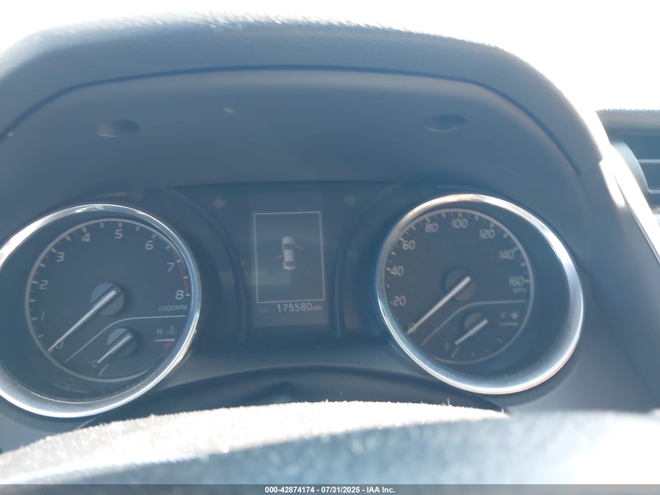 TOYOTA CAMRY image 7