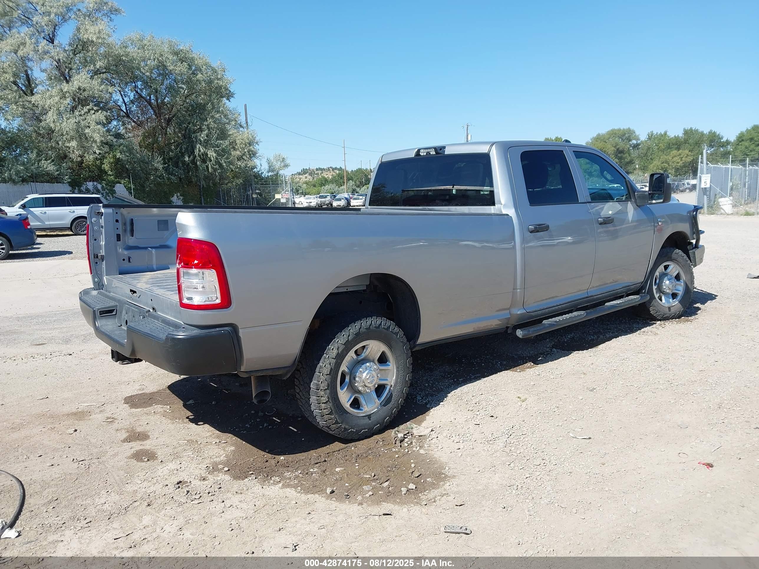 RAM 3500 image 4