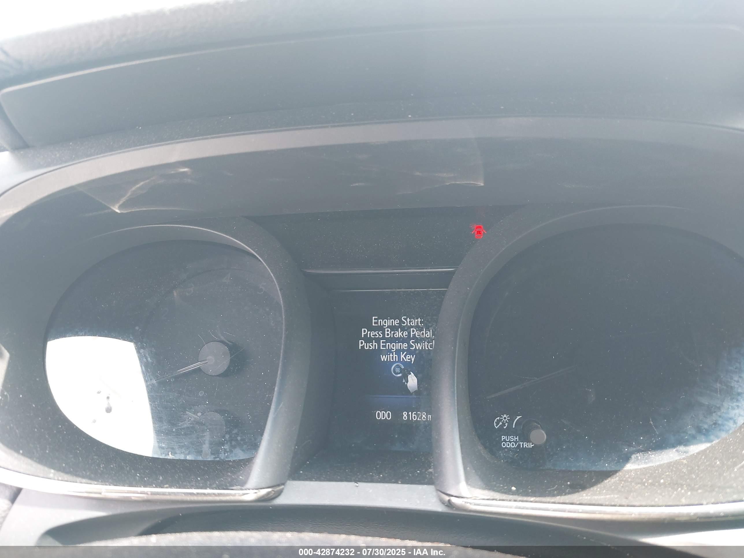 TOYOTA AVALON image 7