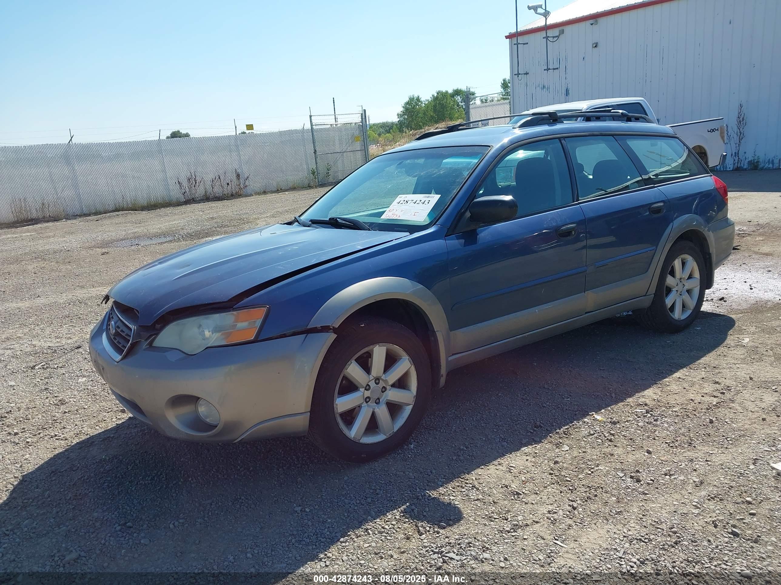 SUBARU OUTBACK image 2