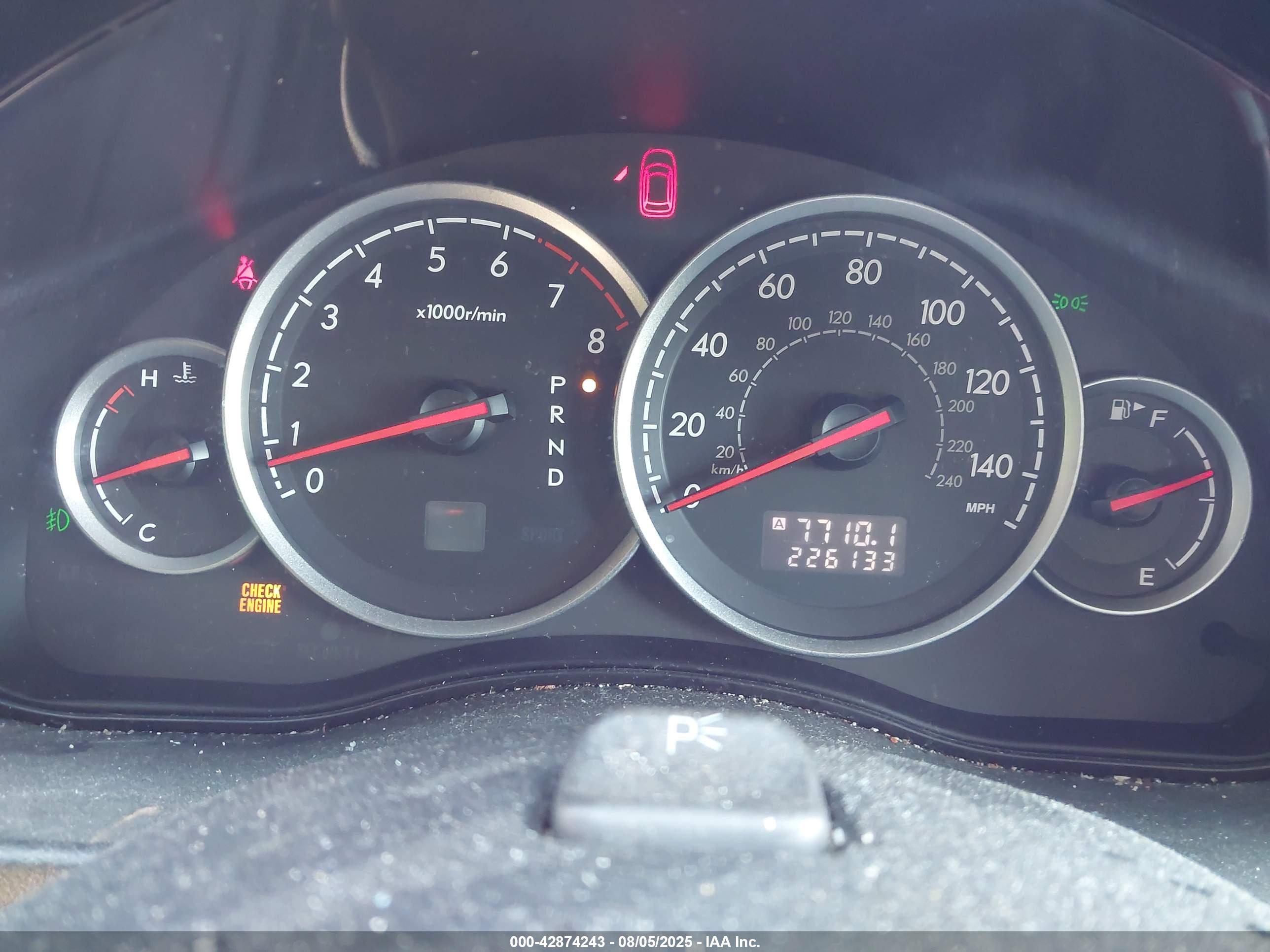 SUBARU OUTBACK image 7