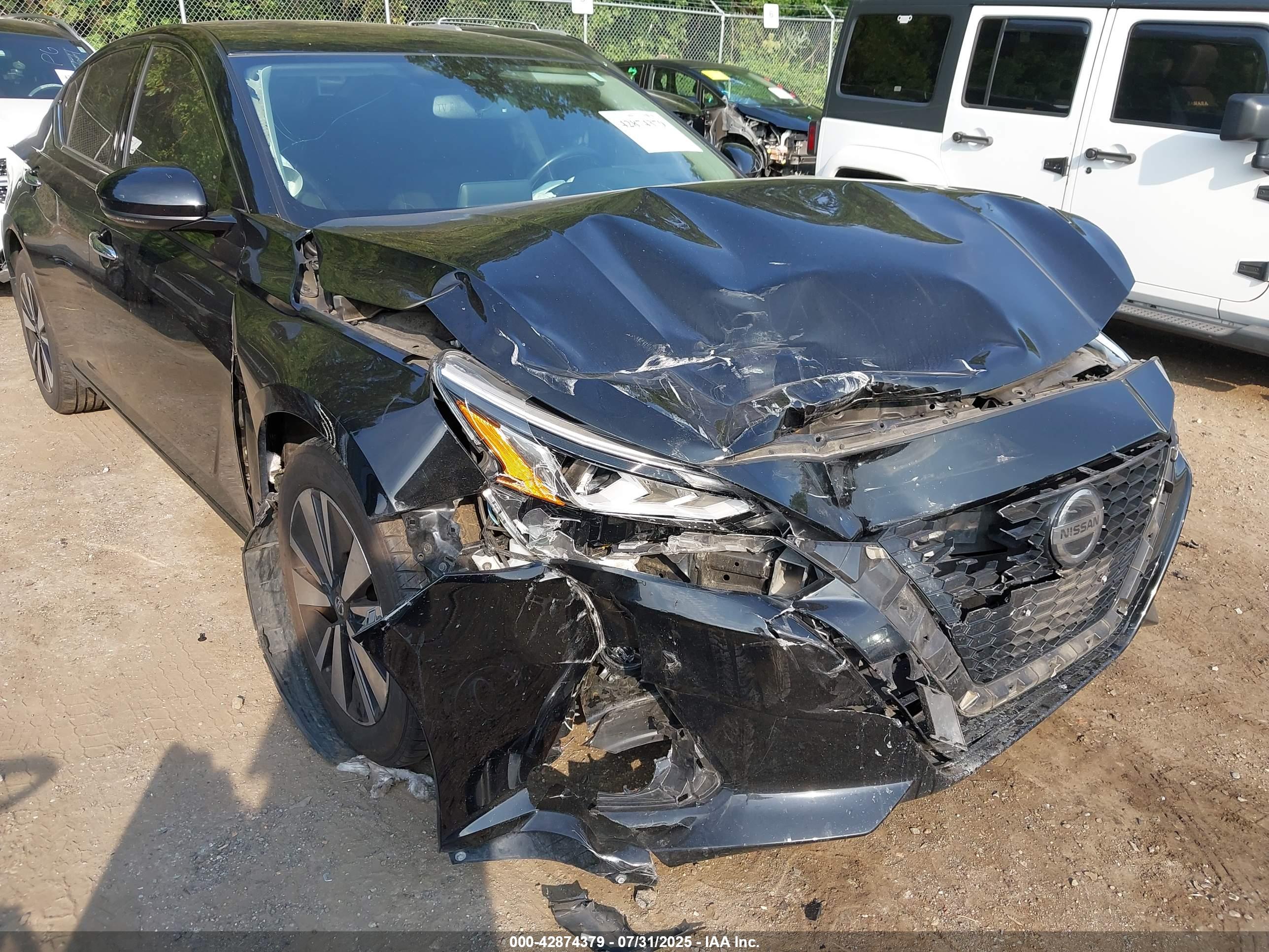 NISSAN ALTIMA image 6
