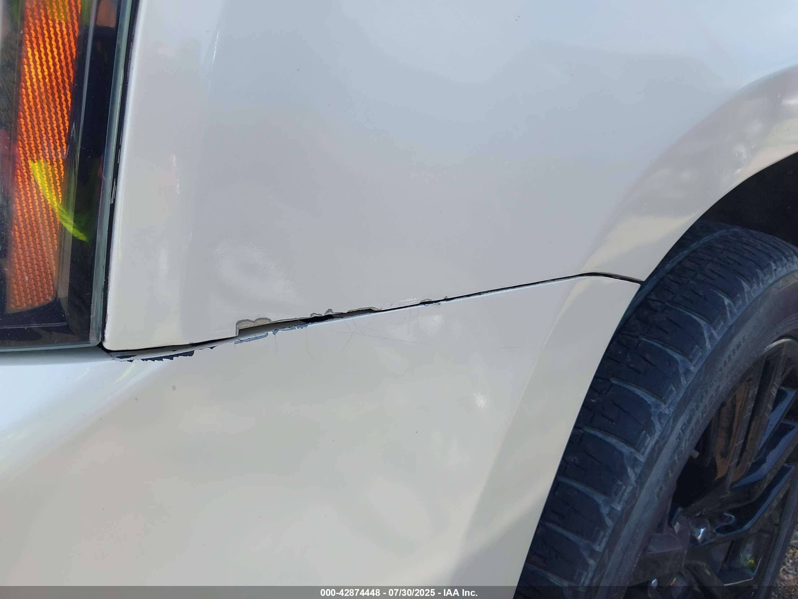 GMC YUKON image 6