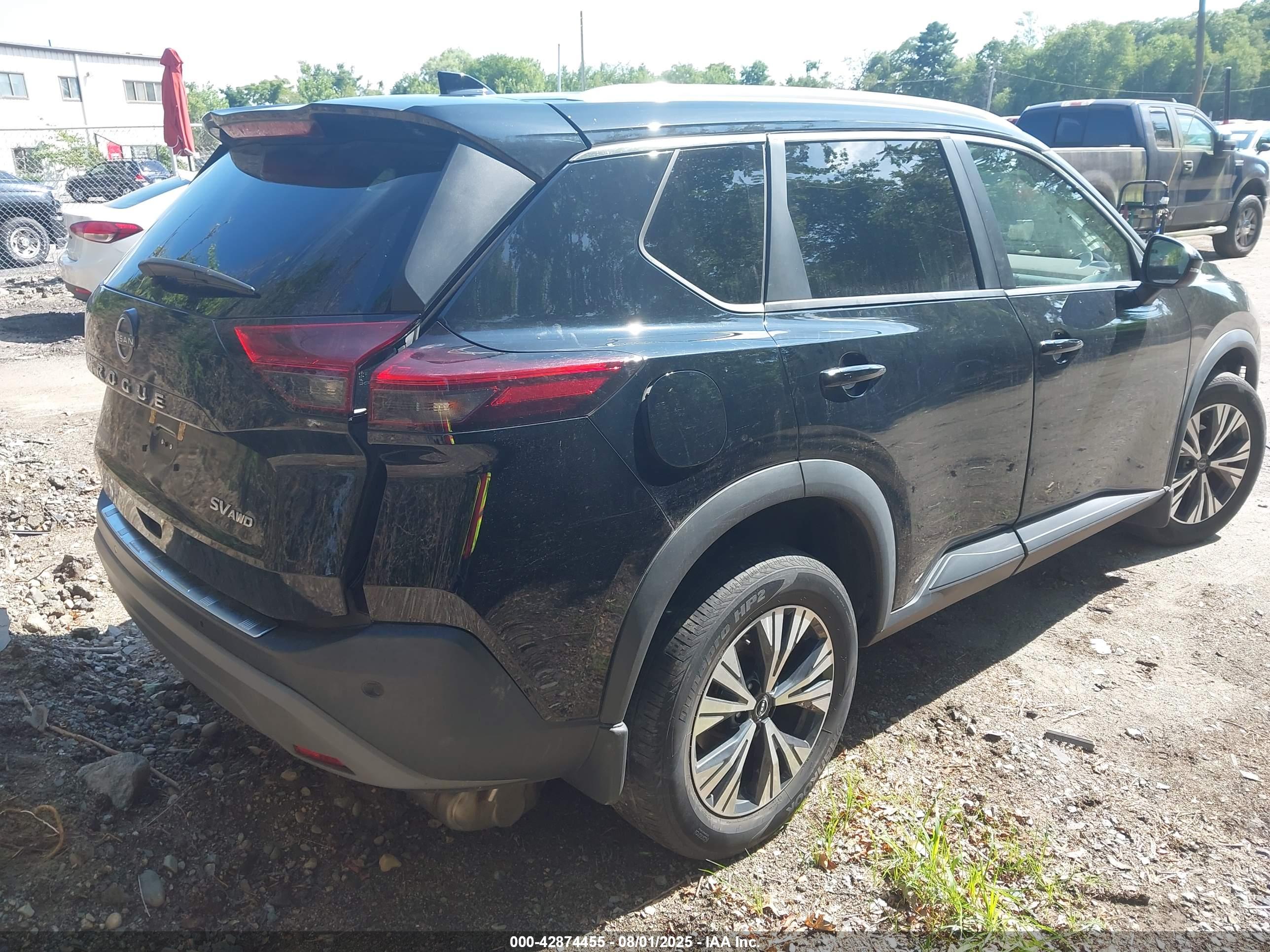 NISSAN ROGUE image 4