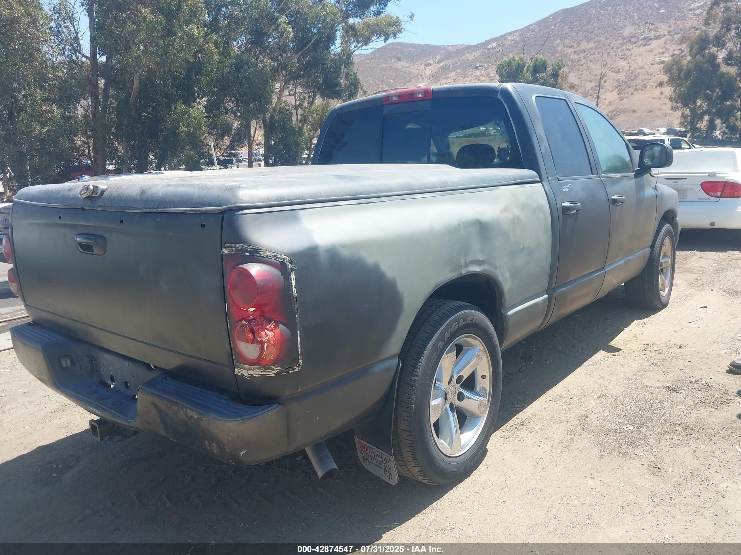 DODGE RAM image 4